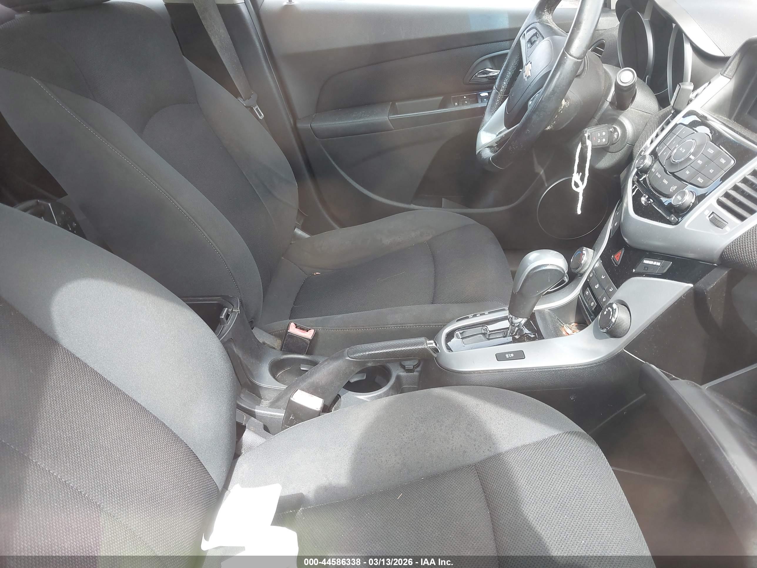 CHEVROLET CRUZE image 5