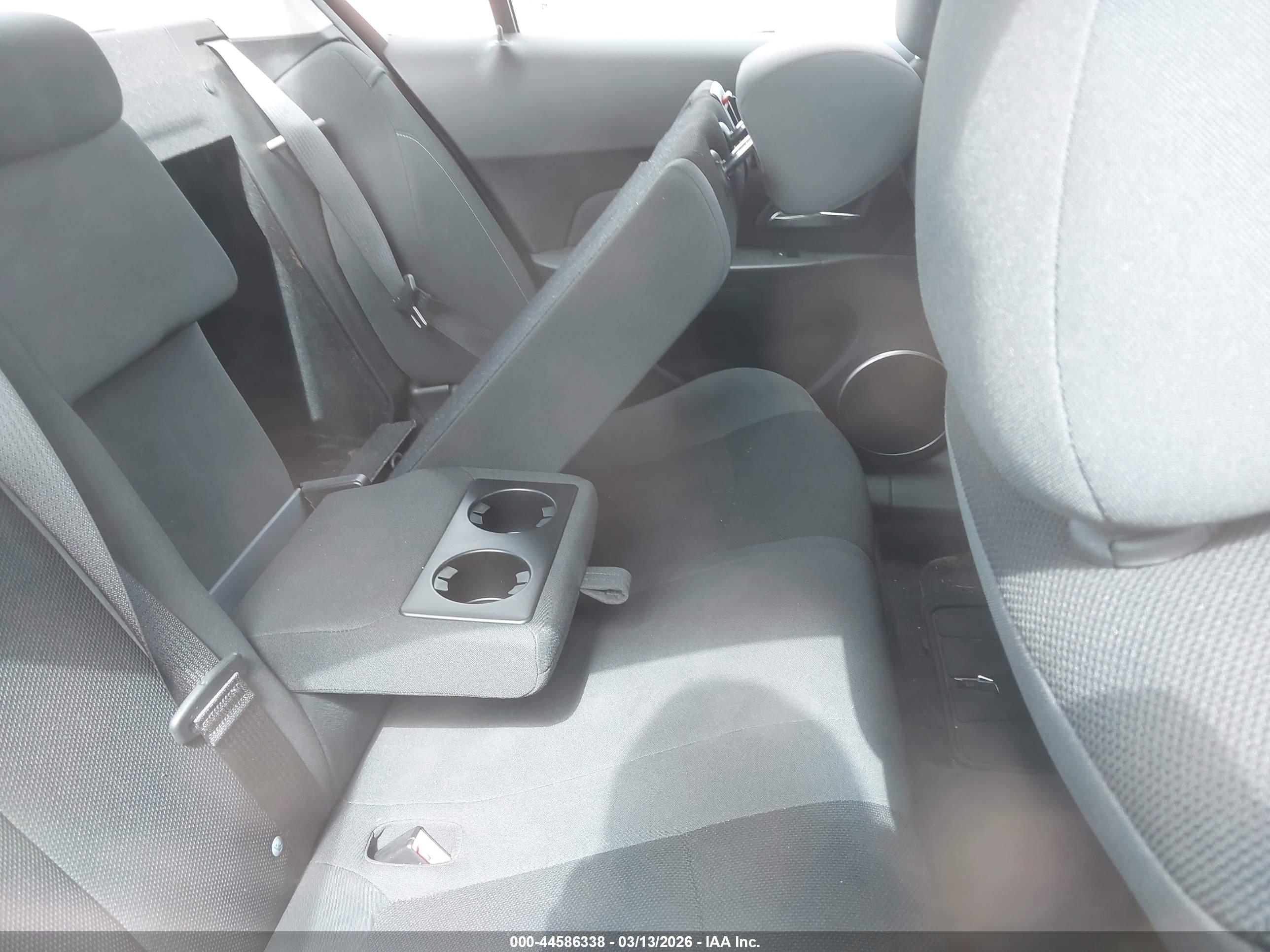 CHEVROLET CRUZE image 8