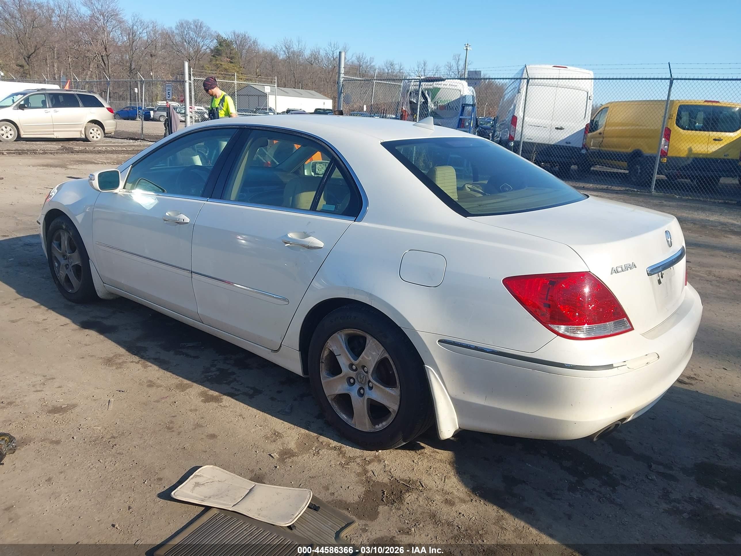 ACURA RL image 3