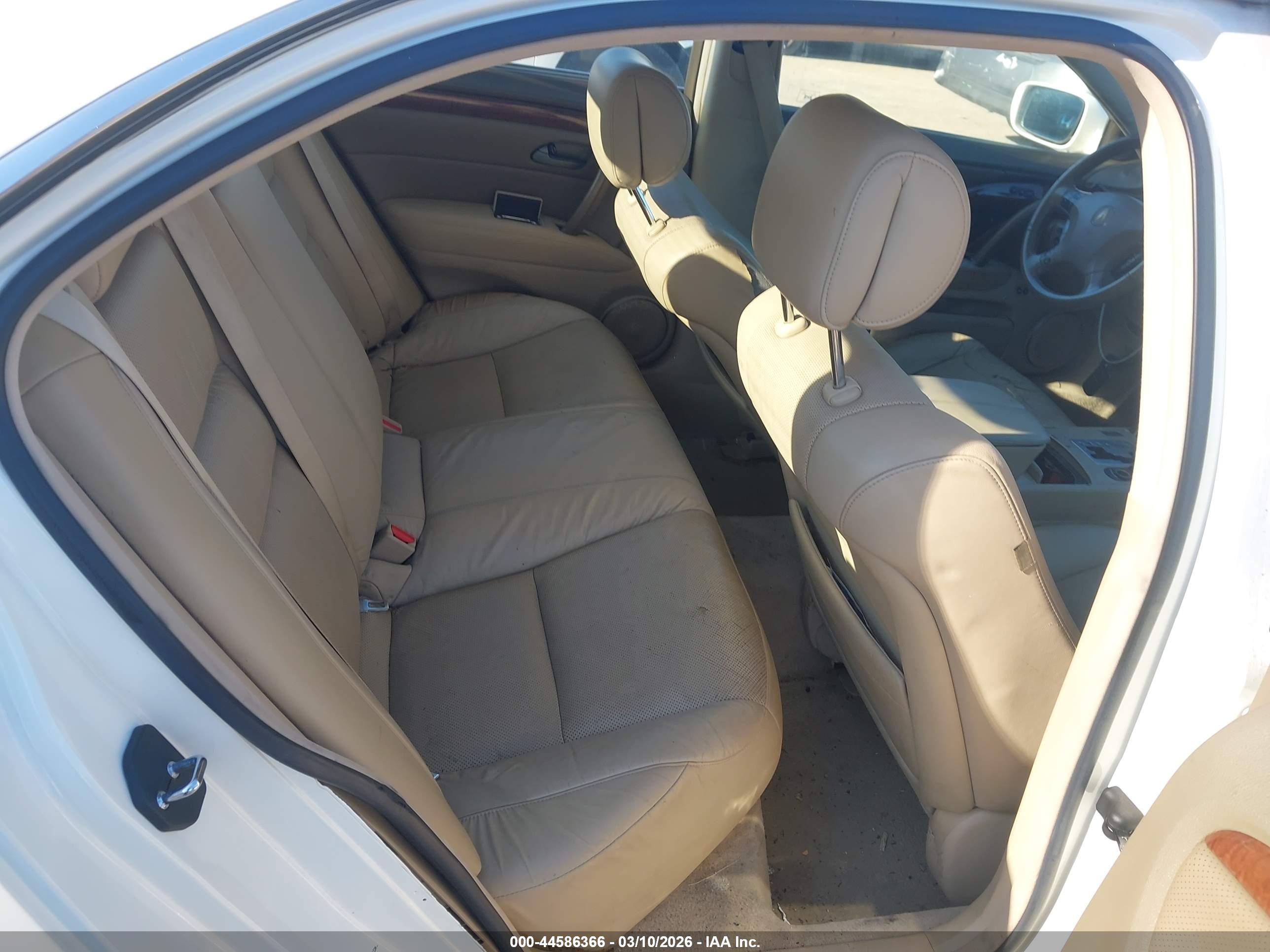 ACURA RL image 8