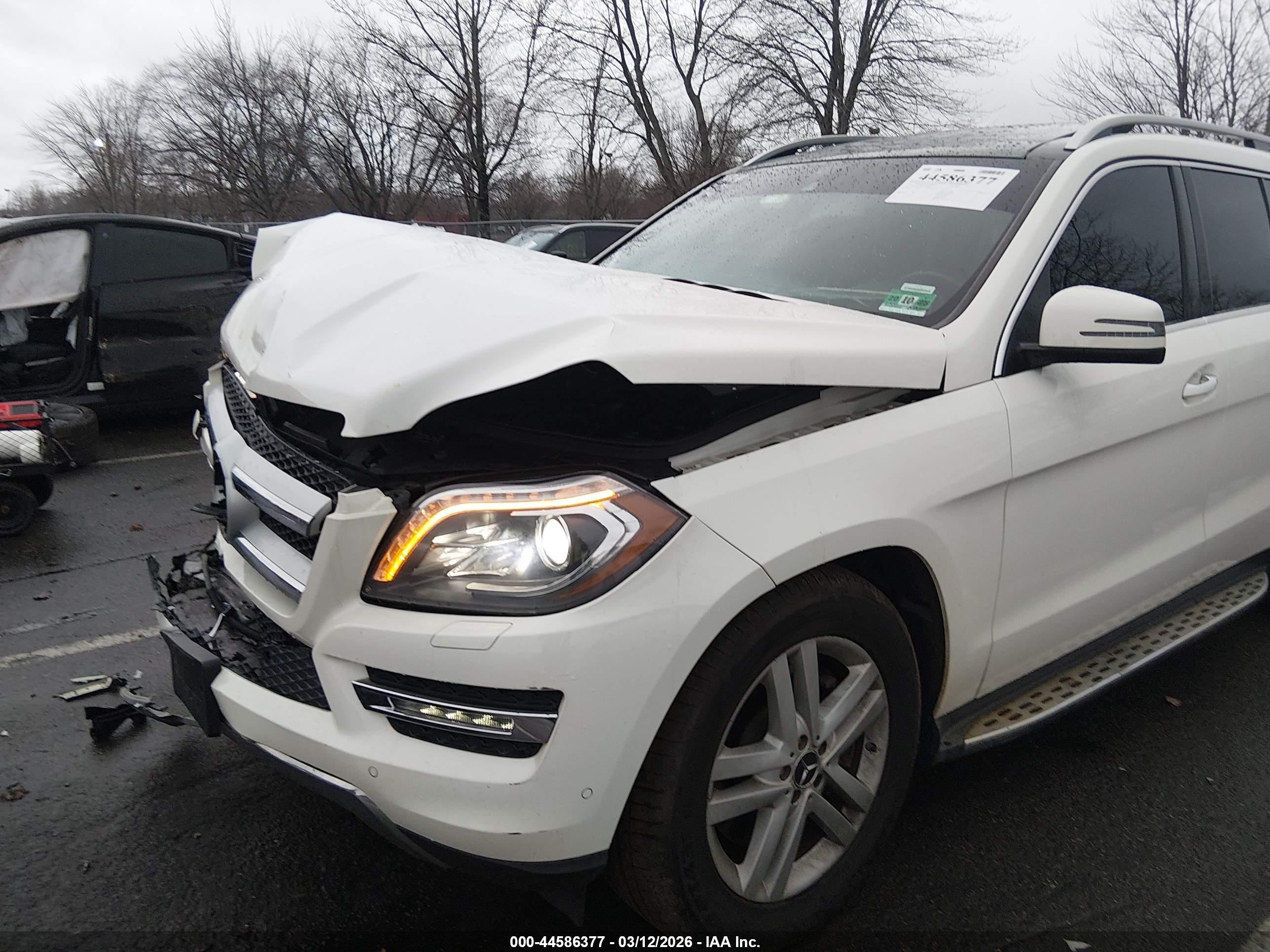 MERCEDES-BENZ GL image 6