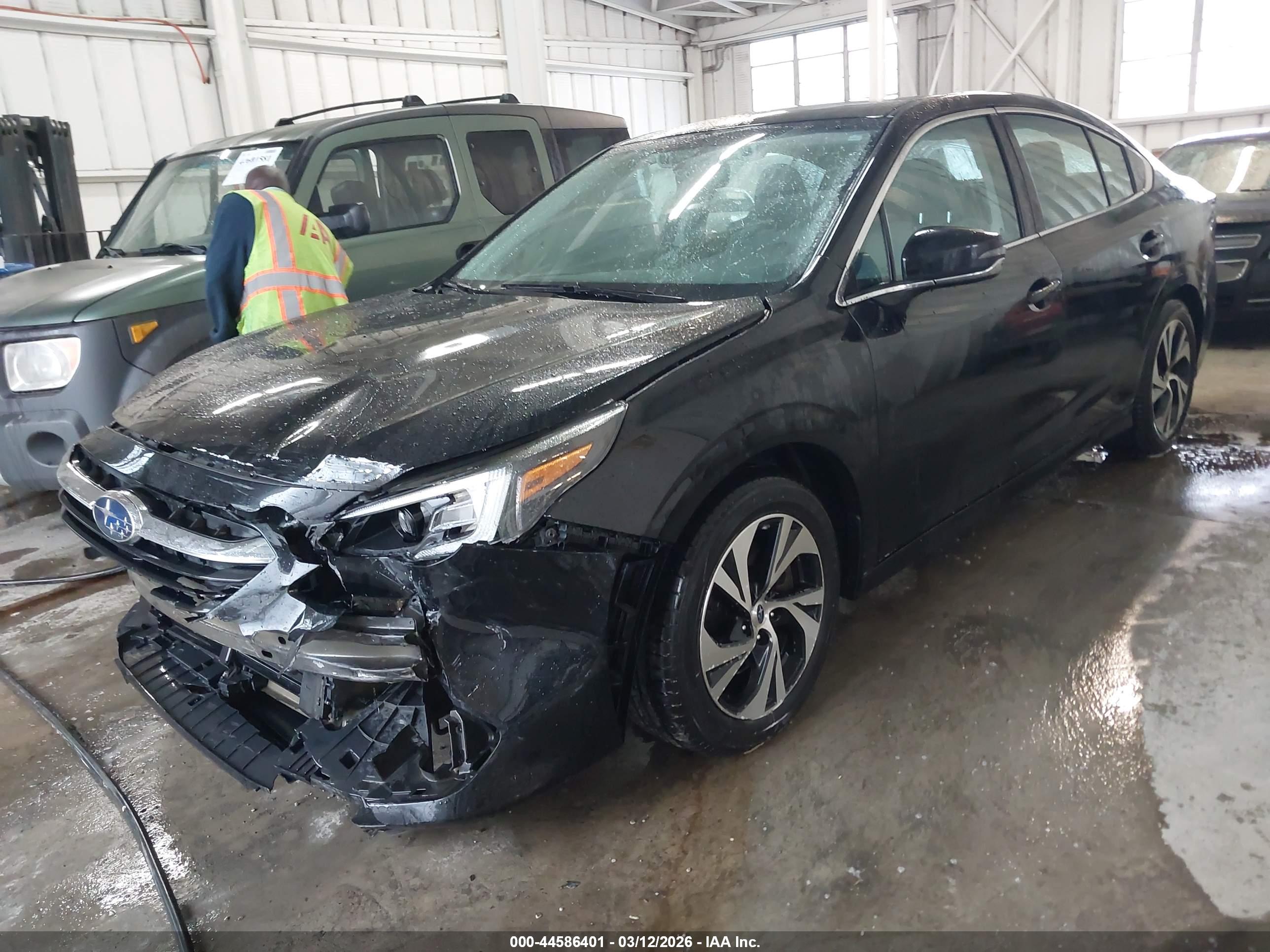 SUBARU LEGACY image 2