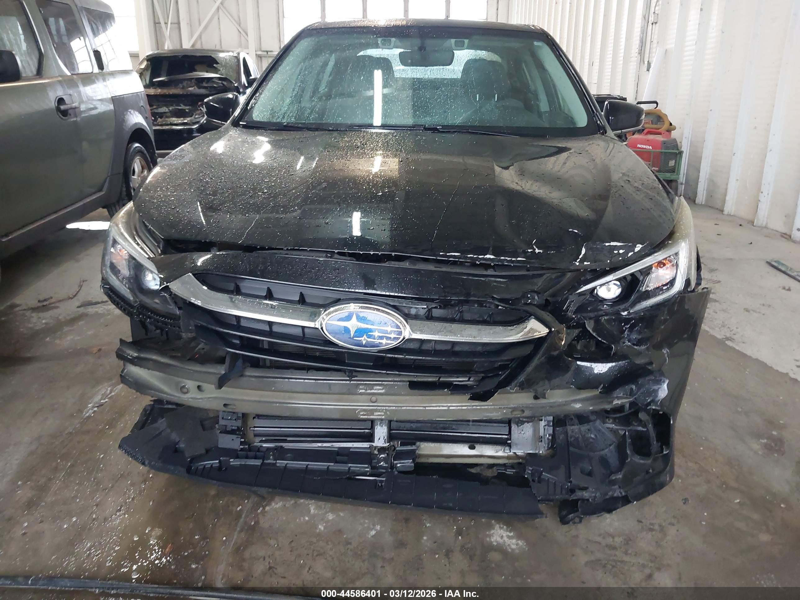 SUBARU LEGACY image 6