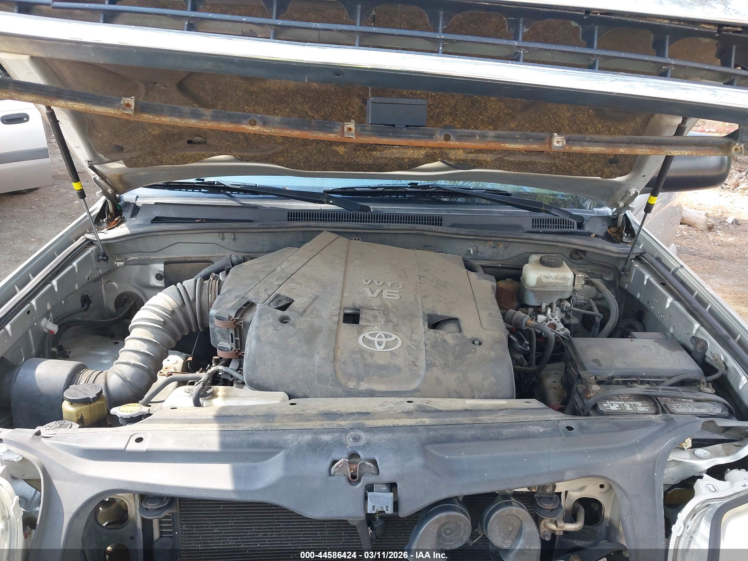 TOYOTA 4RUNNER image 10