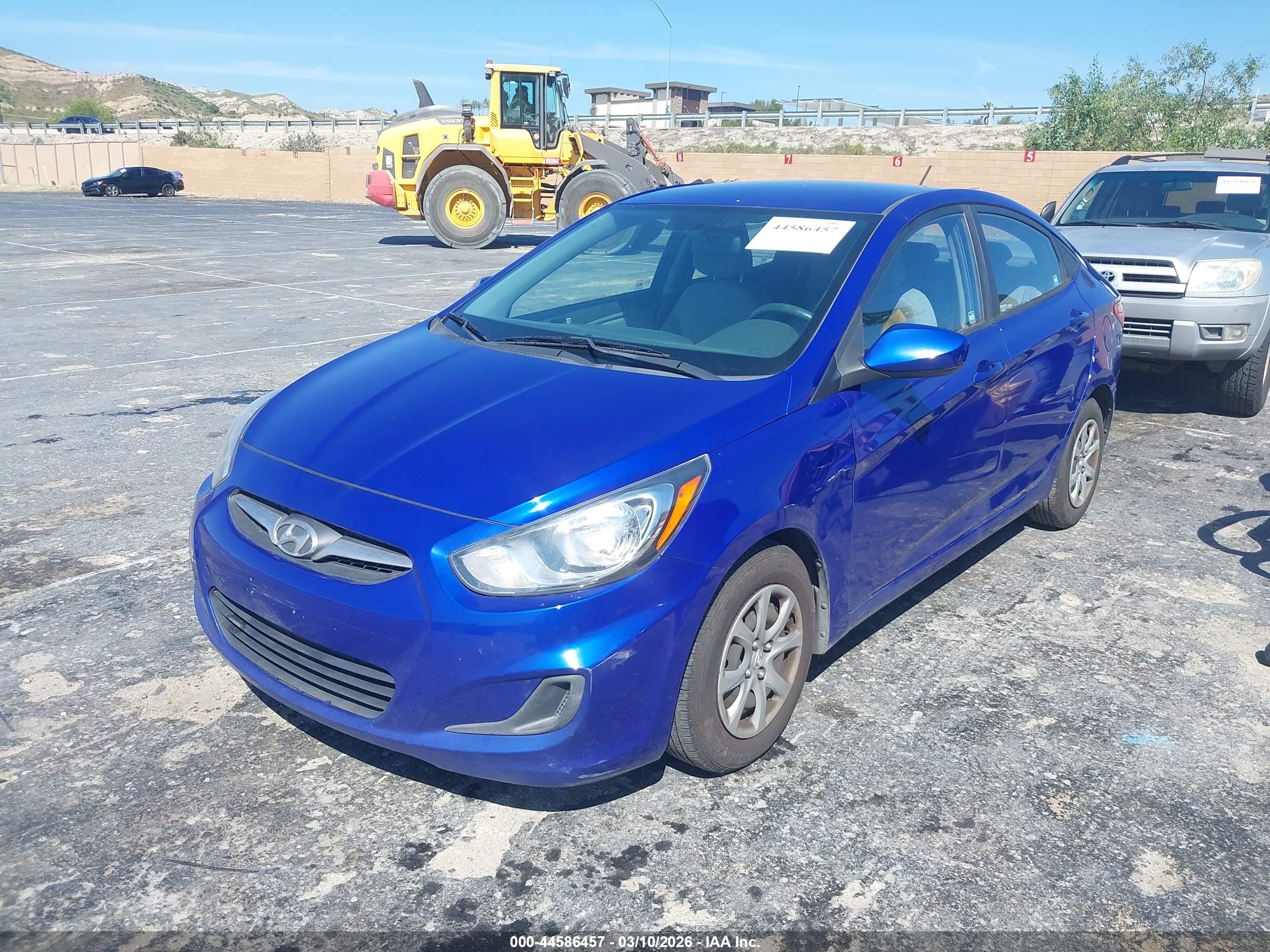 HYUNDAI ACCENT image 2