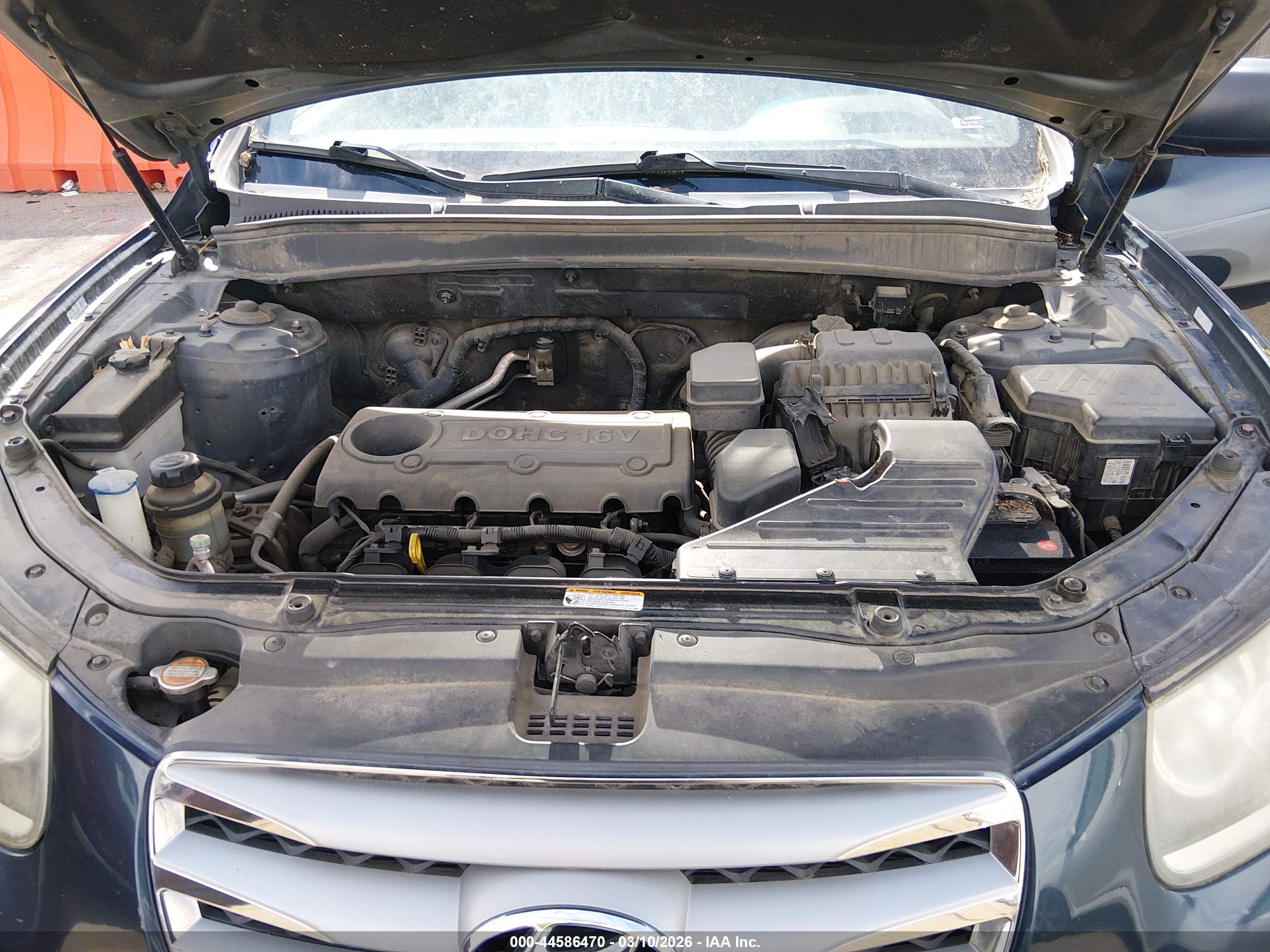 HYUNDAI SANTA image 10