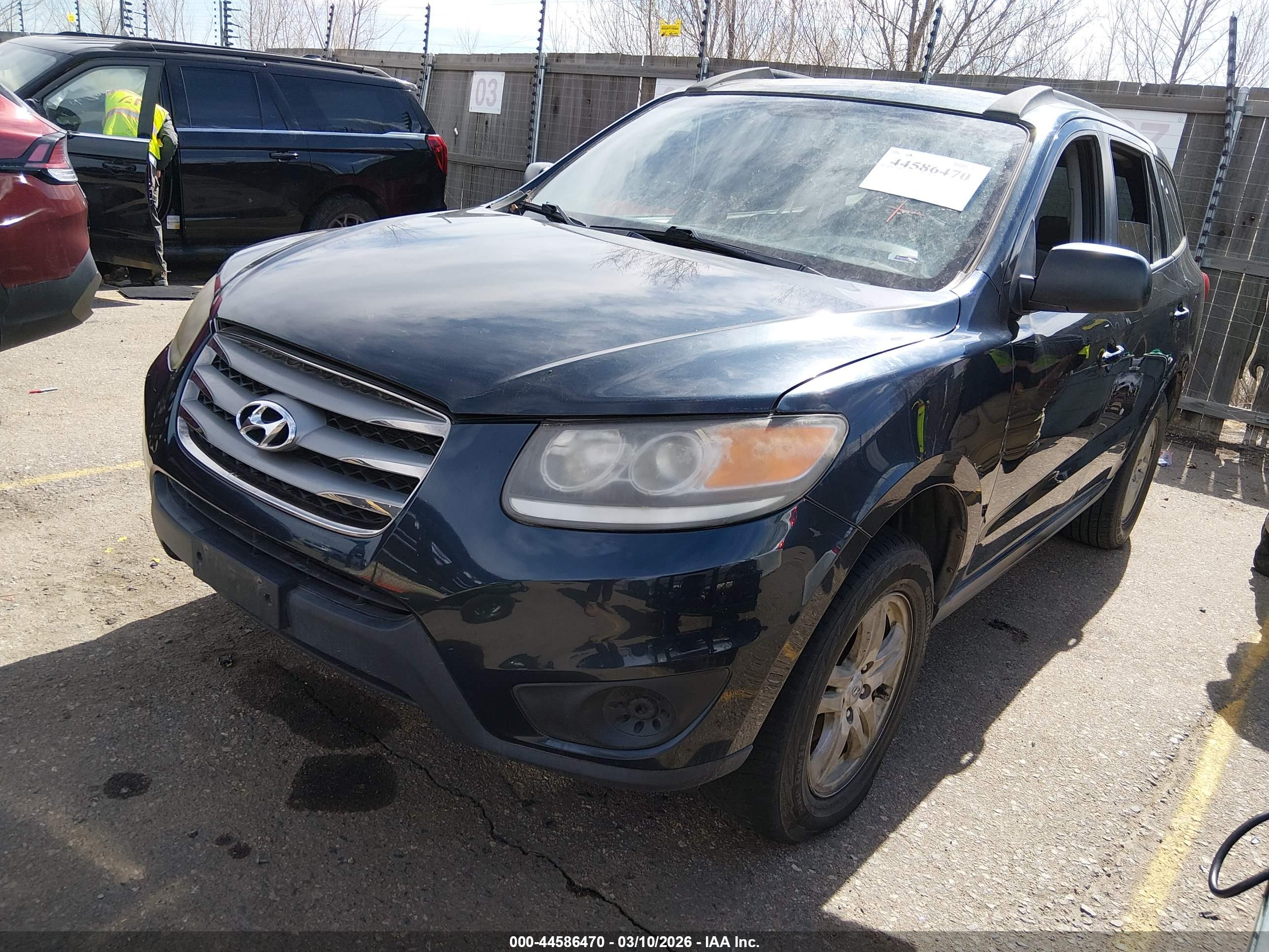 HYUNDAI SANTA image 2