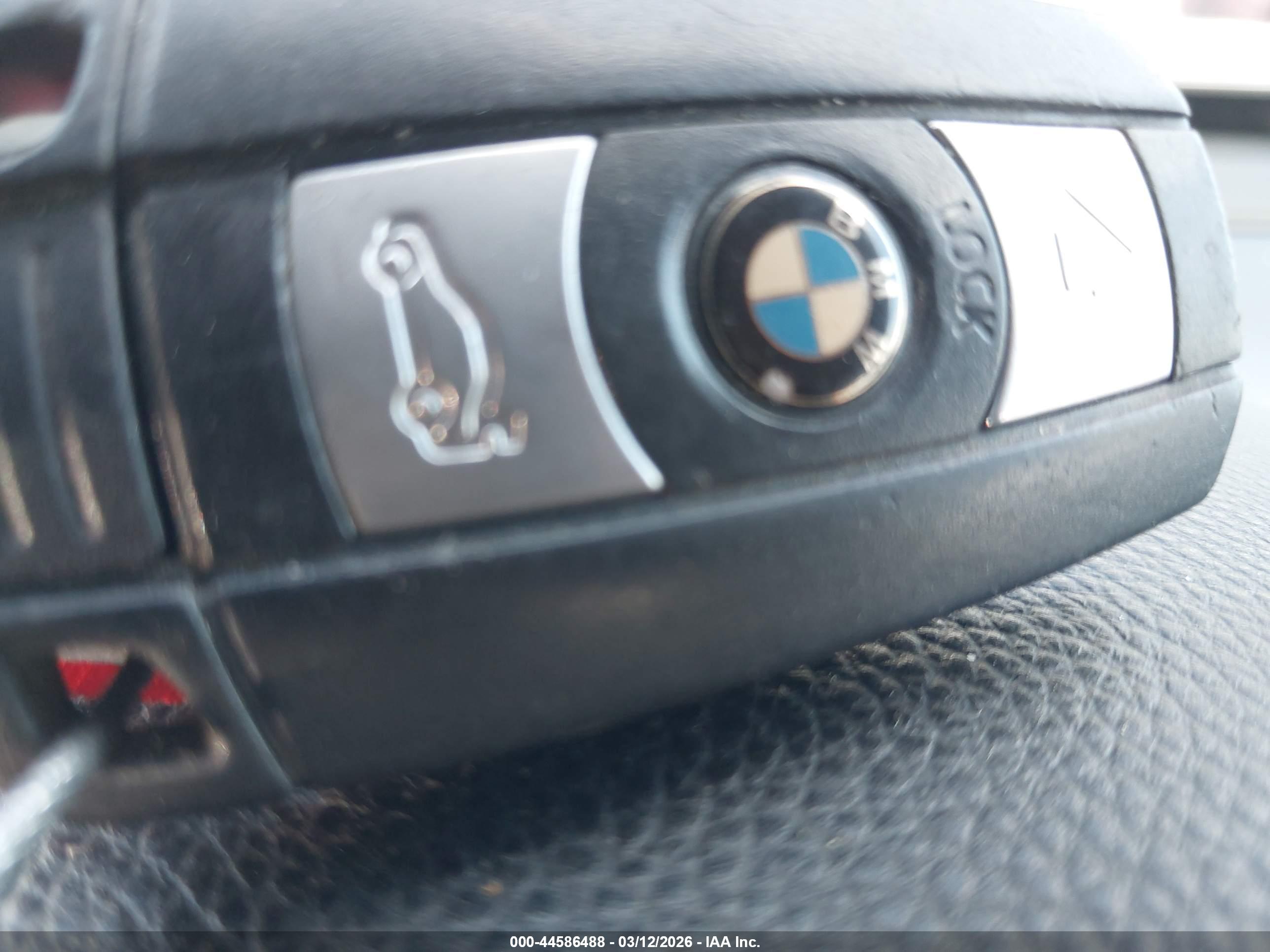 BMW 335I image 11