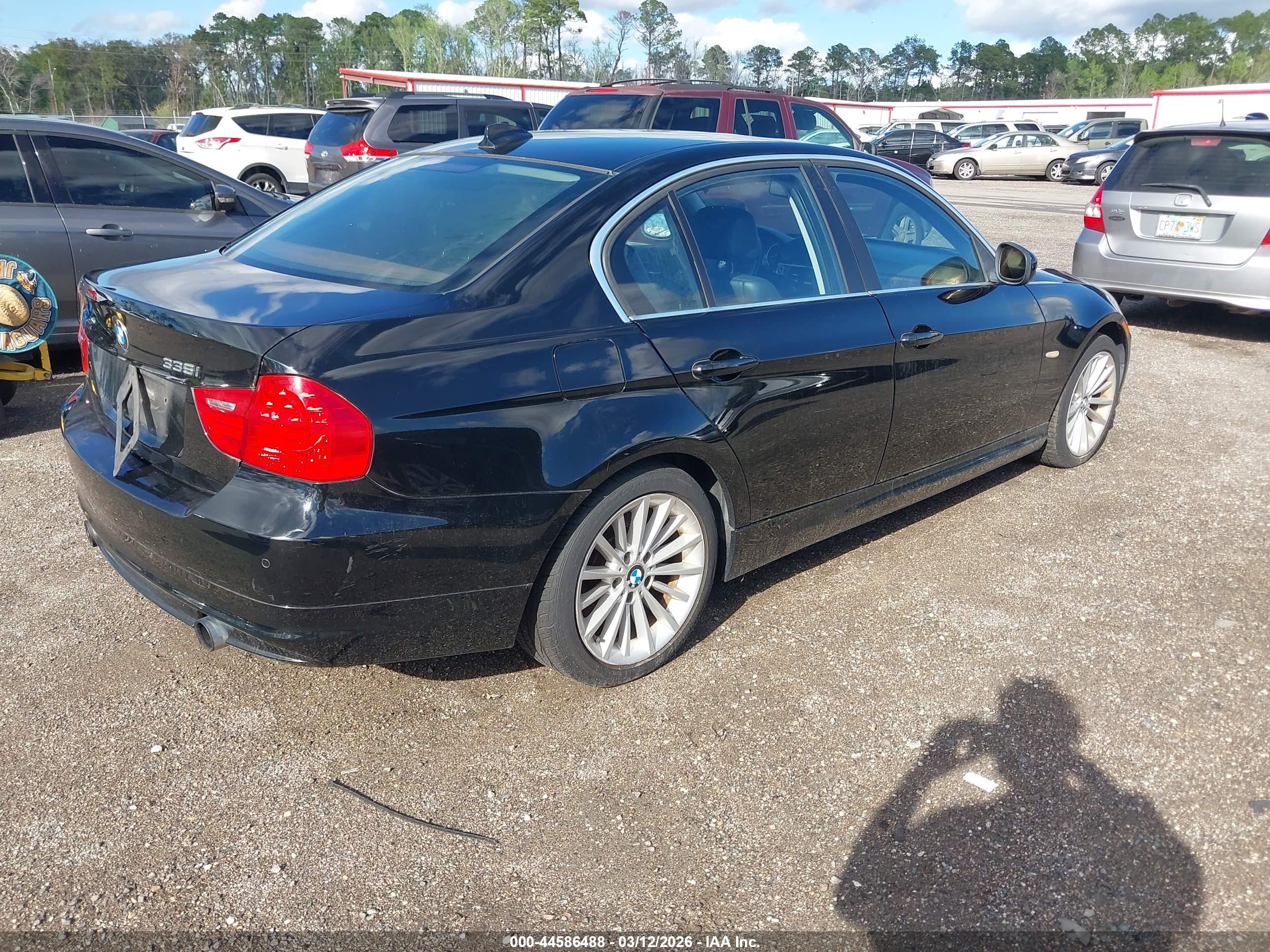 BMW 335I image 4