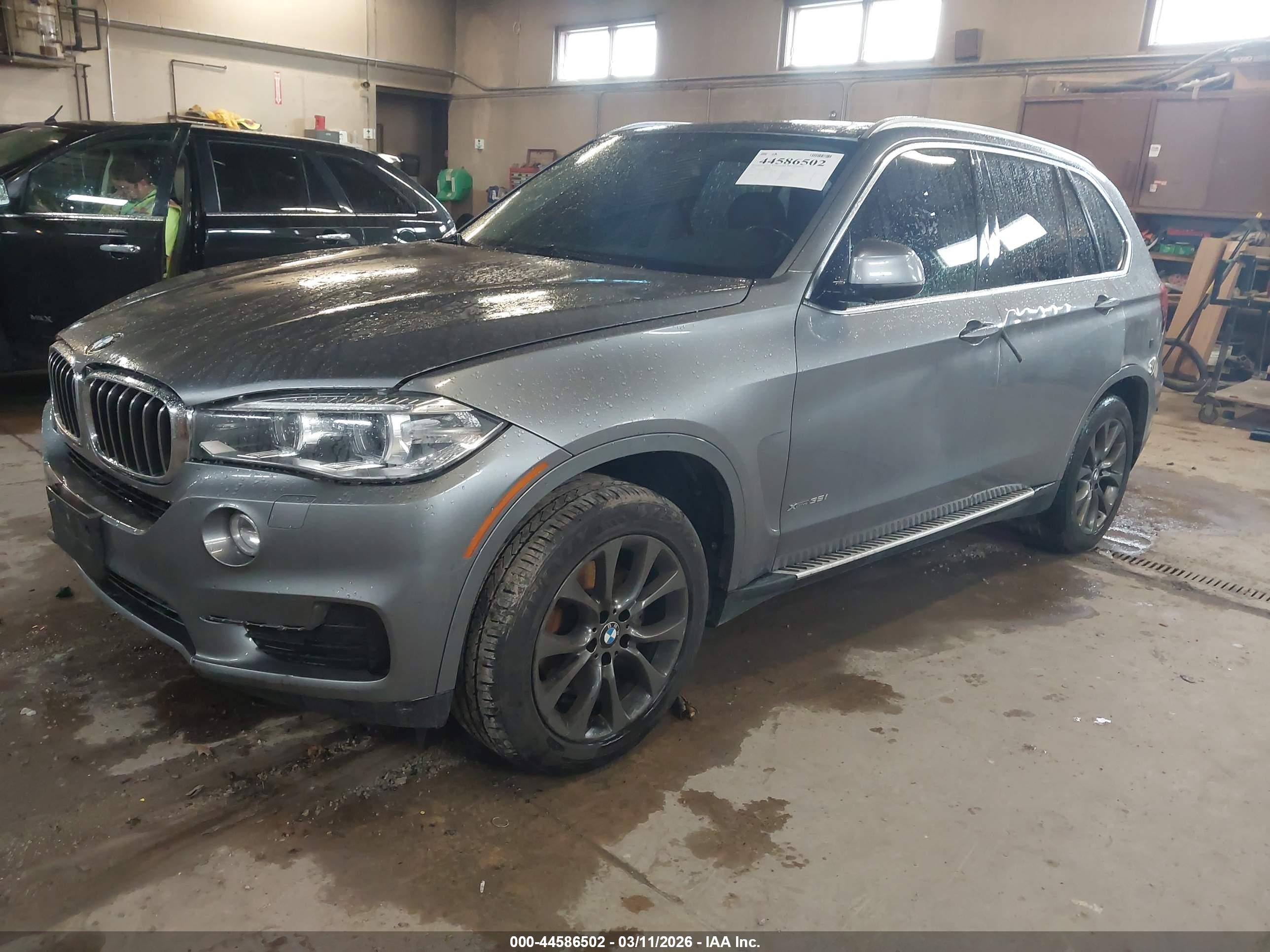 BMW X5 image 2