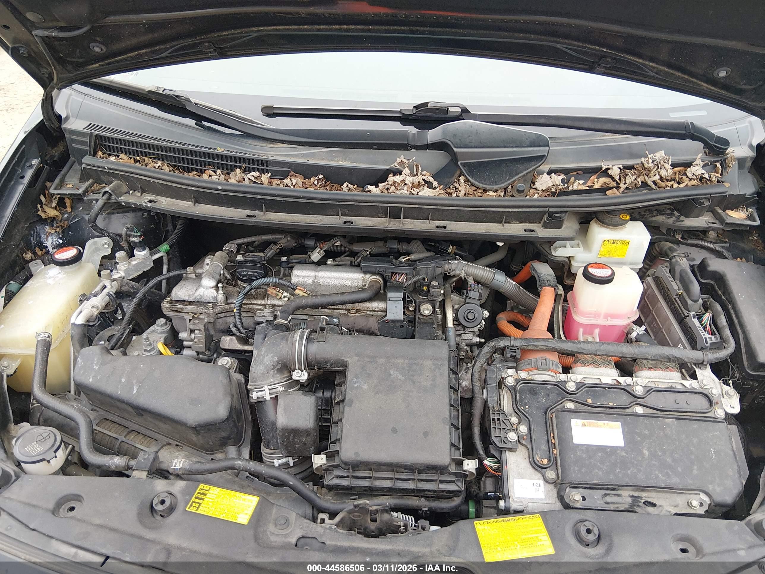TOYOTA PRIUS image 10