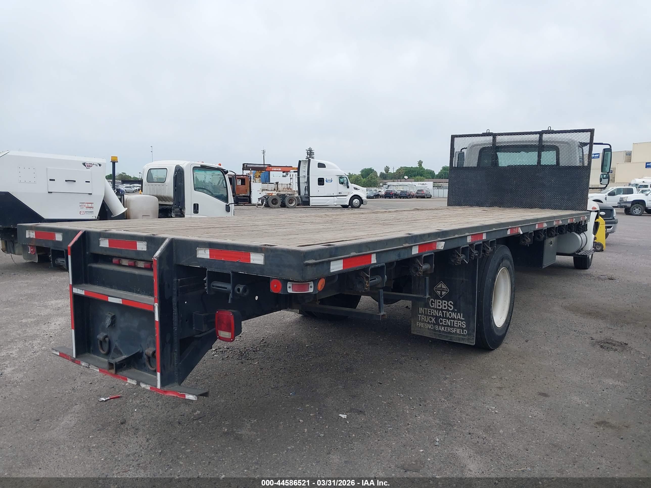 INTERNATIONAL 4000 image 4