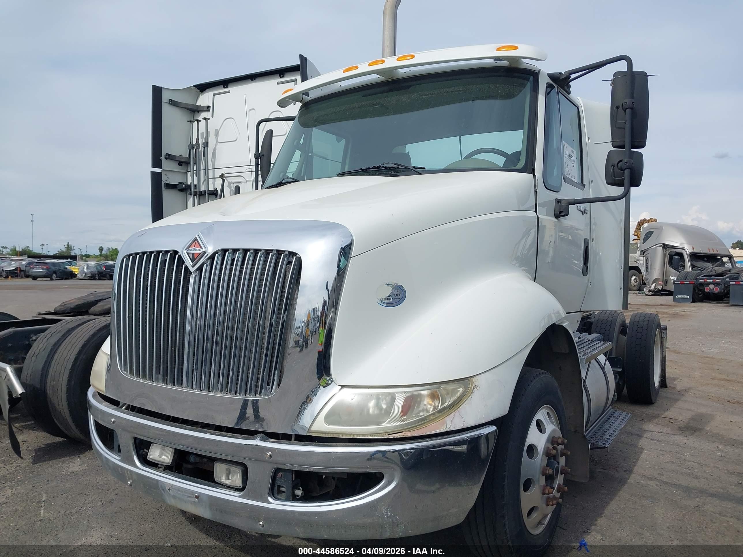 INTERNATIONAL 8000 image 2
