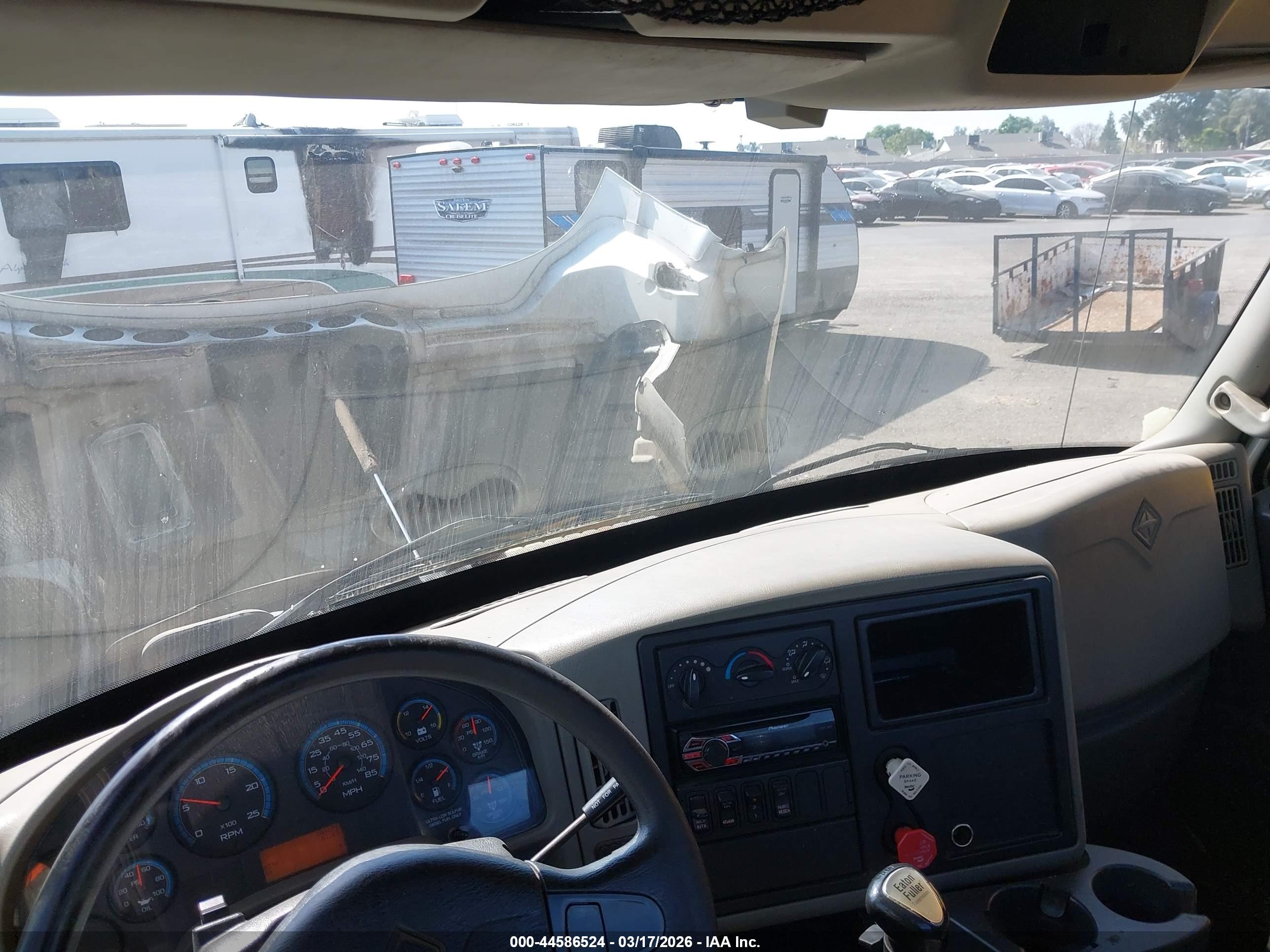 INTERNATIONAL 8000 image 7