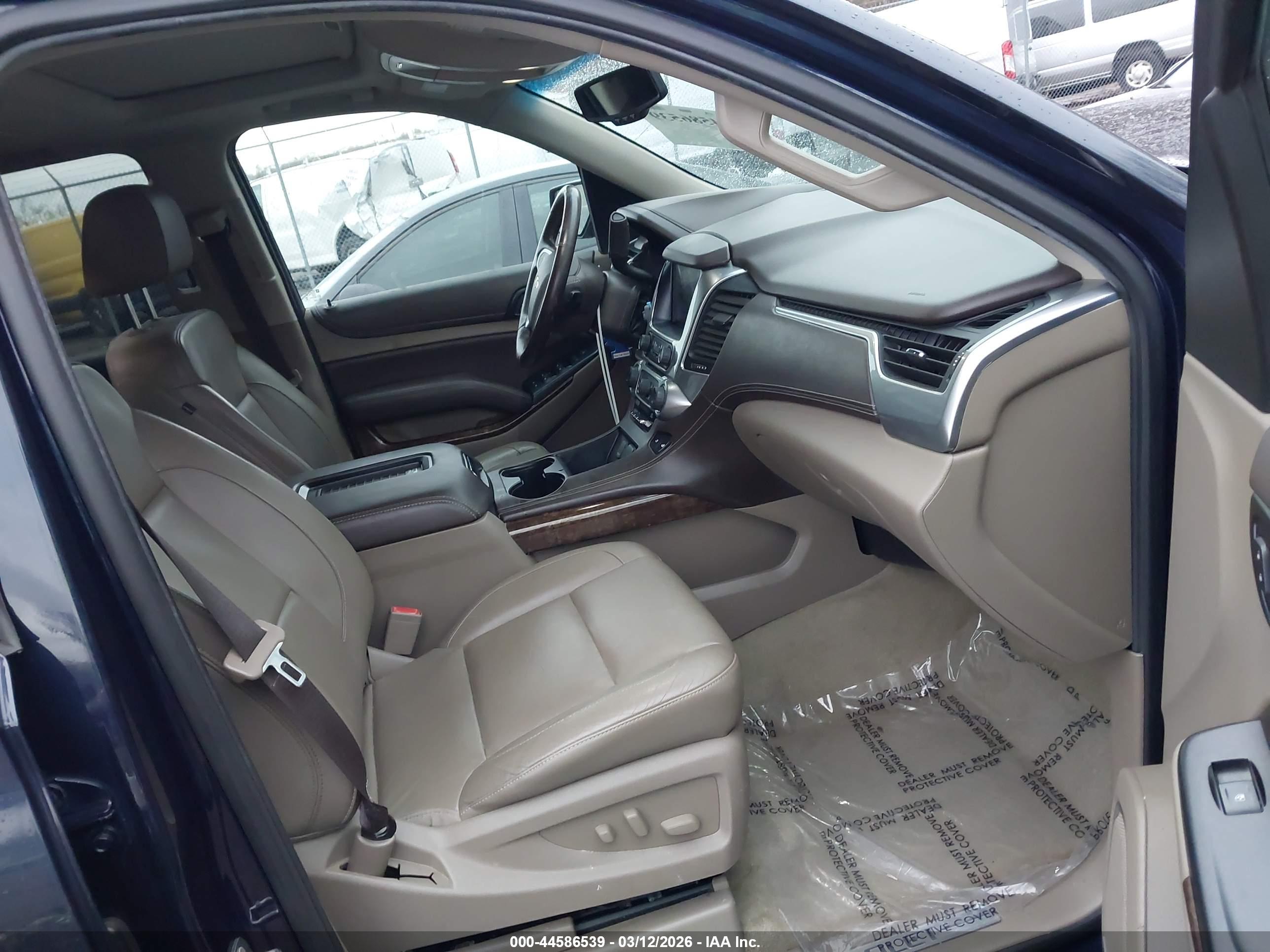 CHEVROLET TAHOE image 5