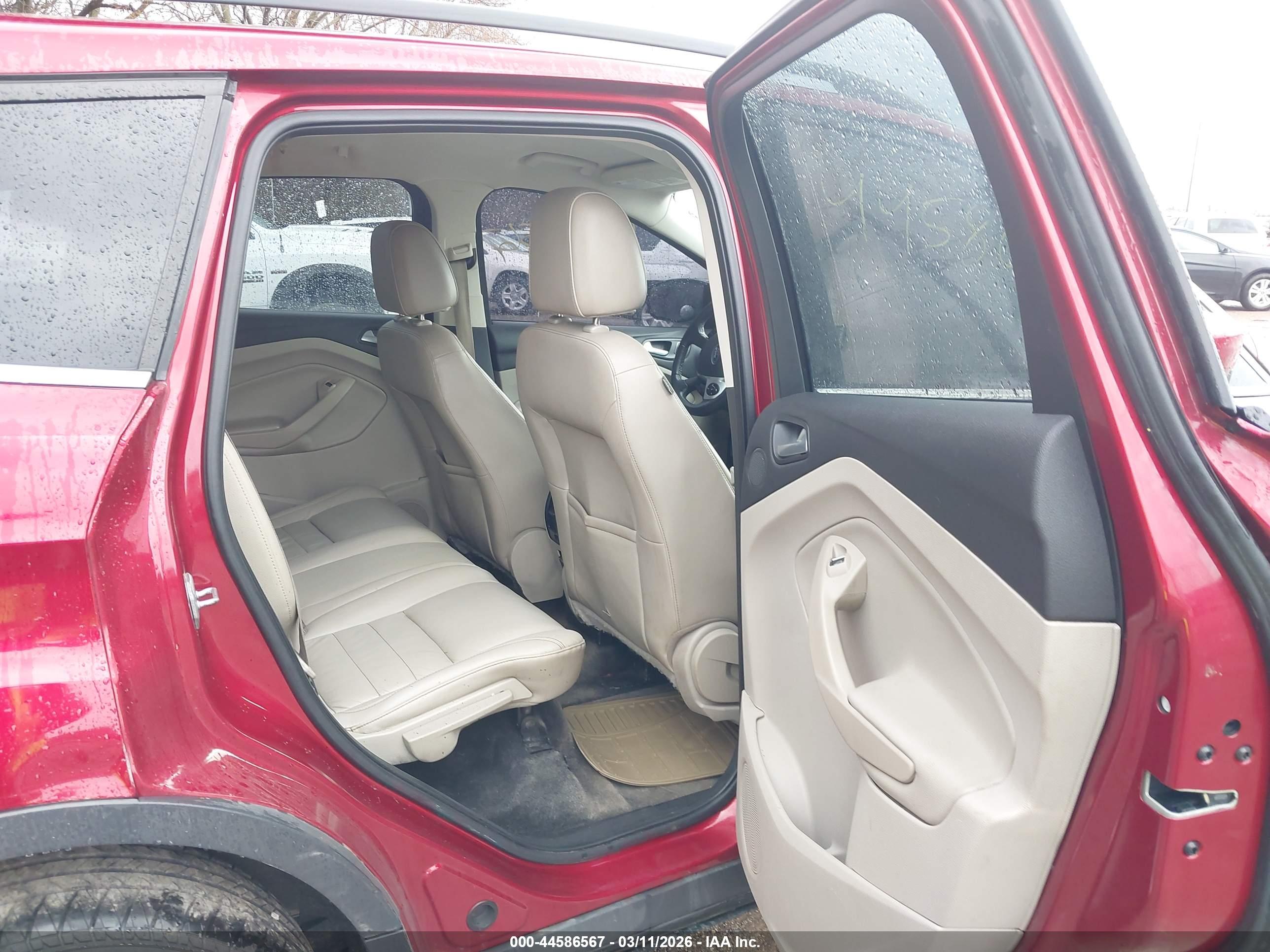 FORD ESCAPE image 8