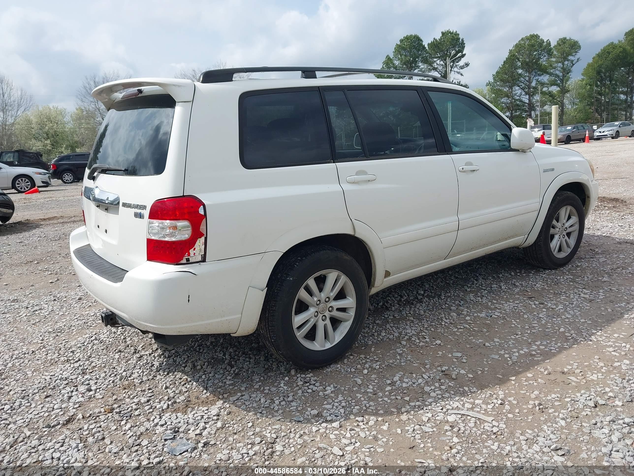 TOYOTA HIGHLANDER image 4
