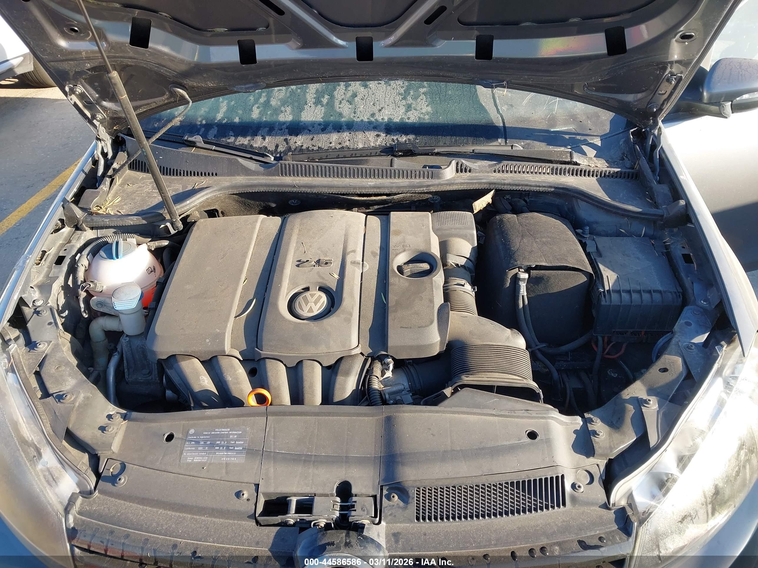 VOLKSWAGEN GOLF image 10