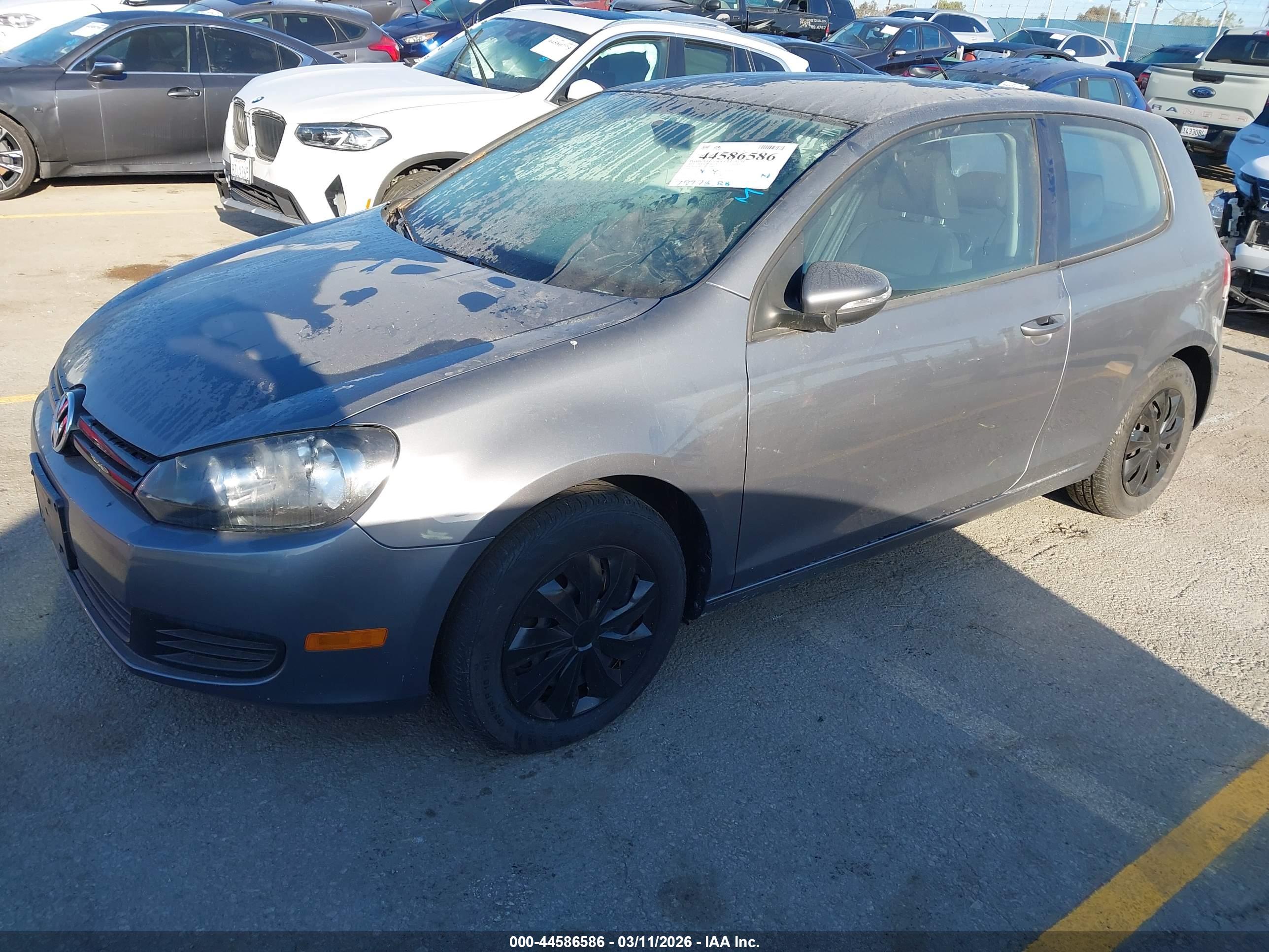VOLKSWAGEN GOLF image 2