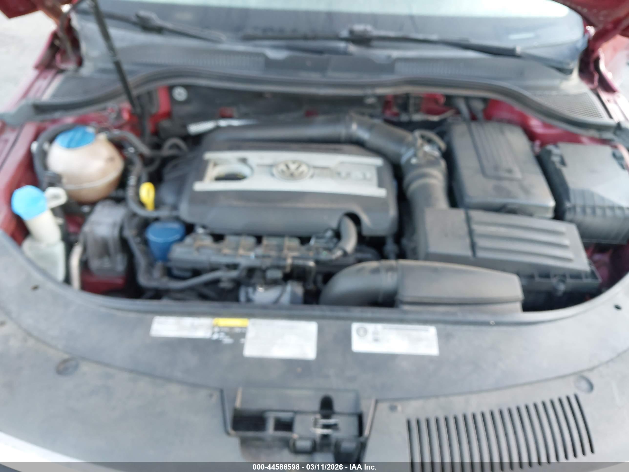 VOLKSWAGEN CC image 10