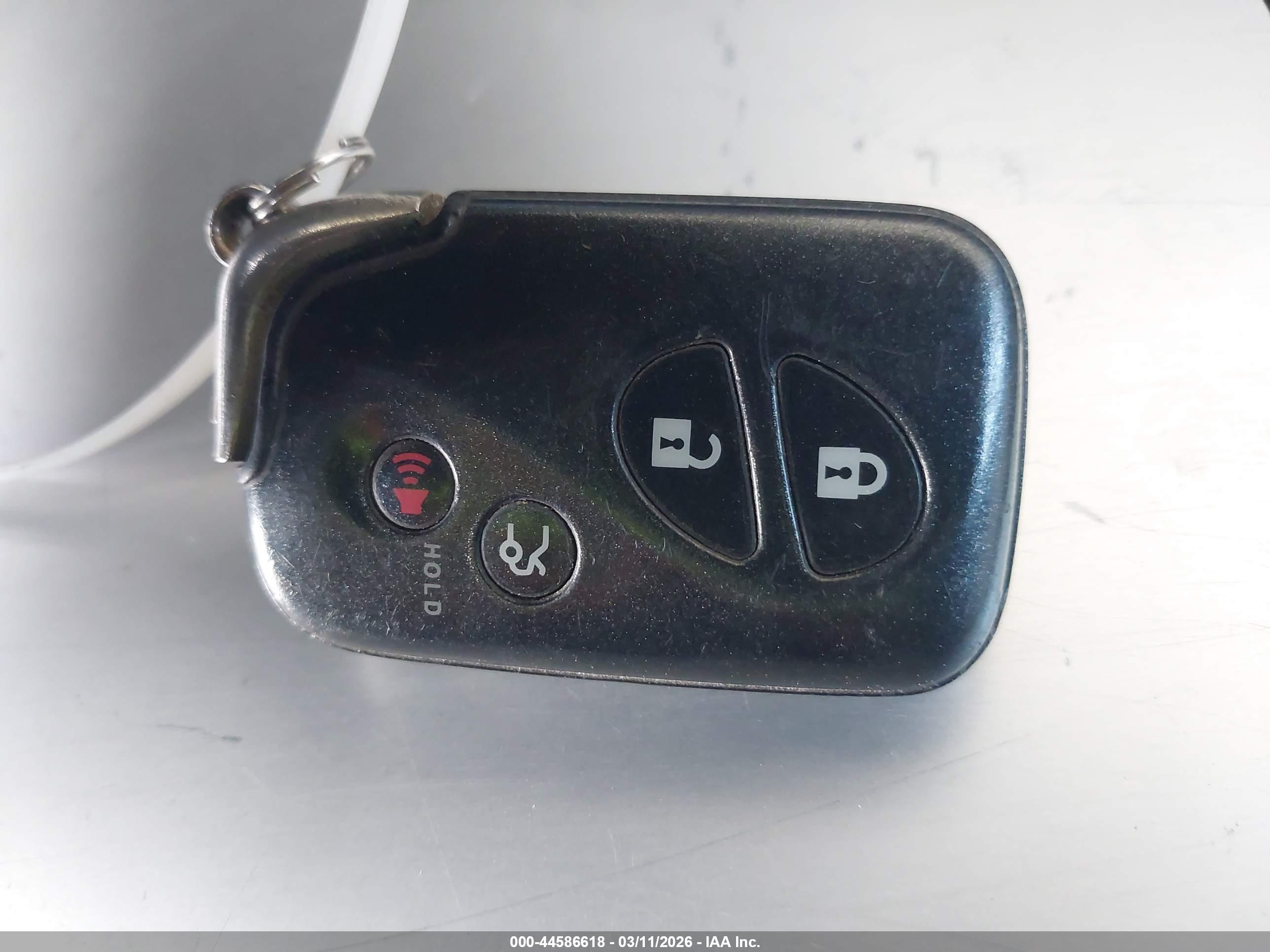 LEXUS IS image 11