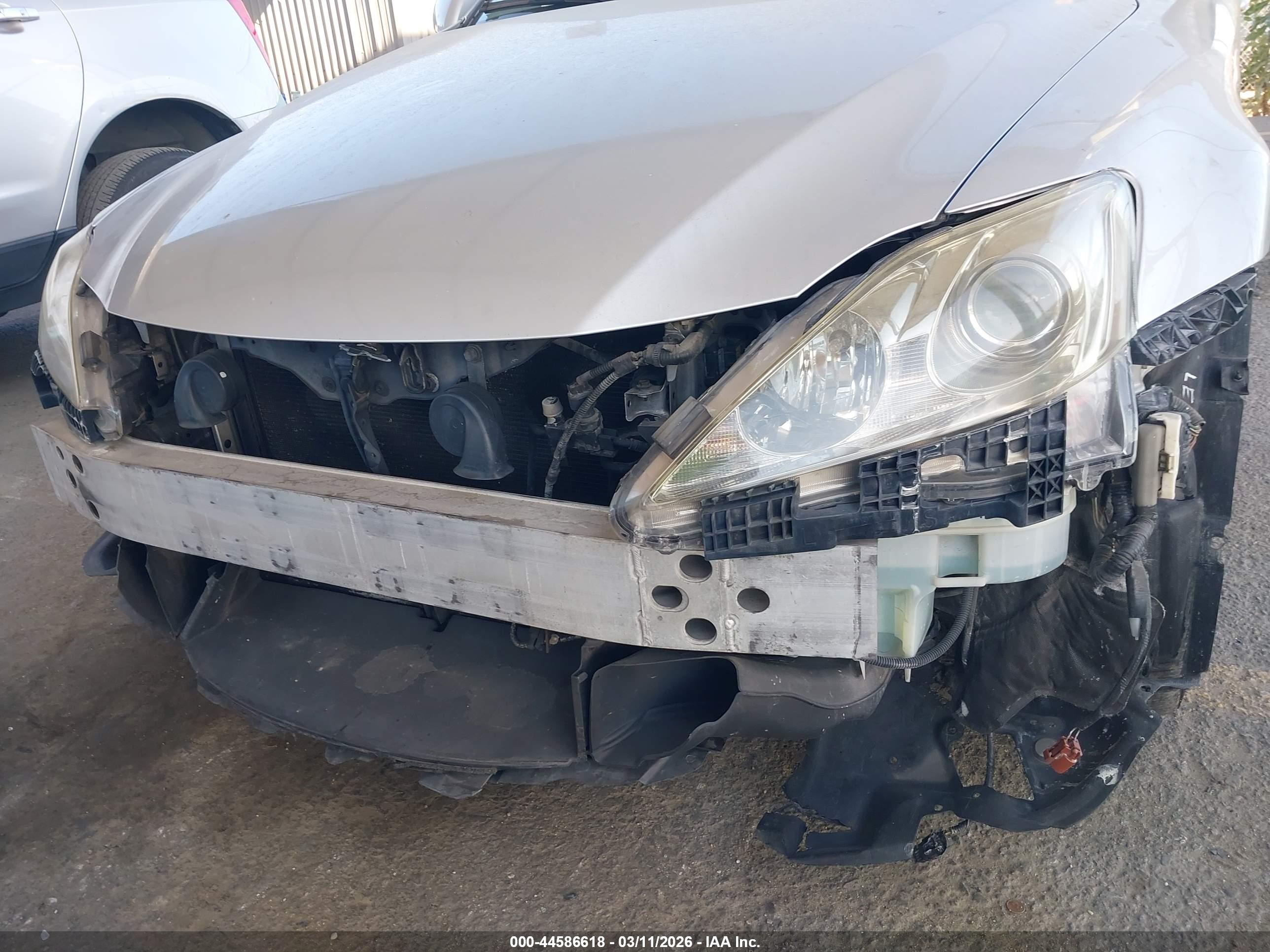 LEXUS IS image 6