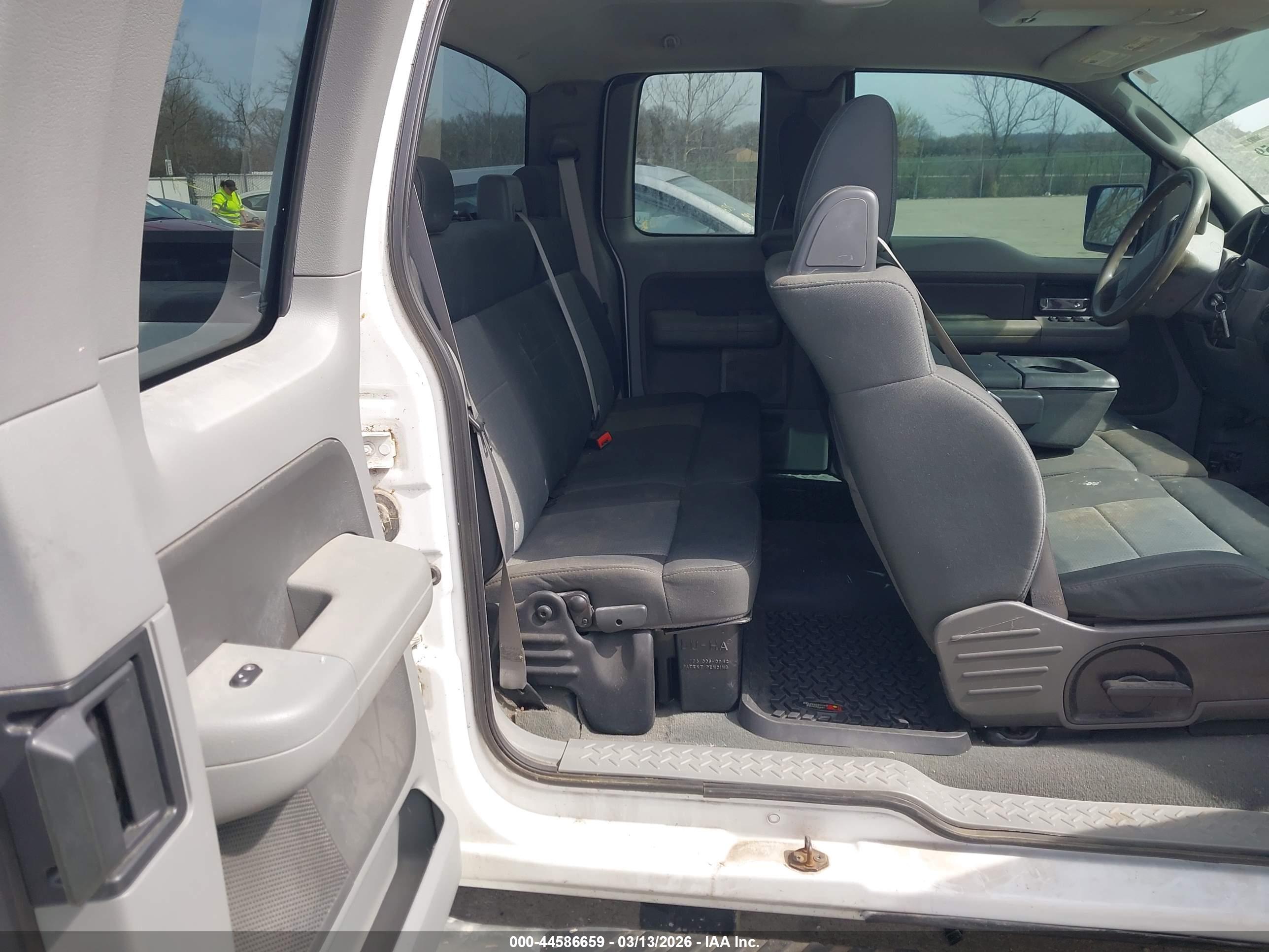 FORD F-150 image 8