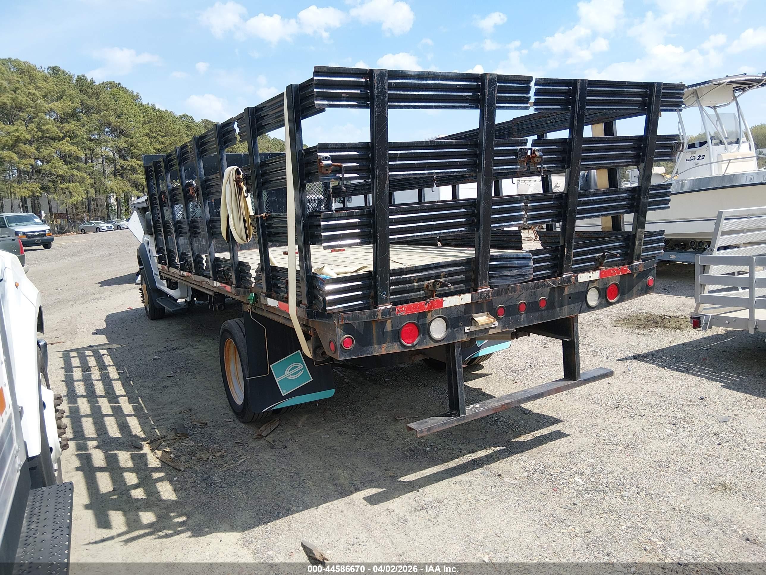 FORD F-450 image 3