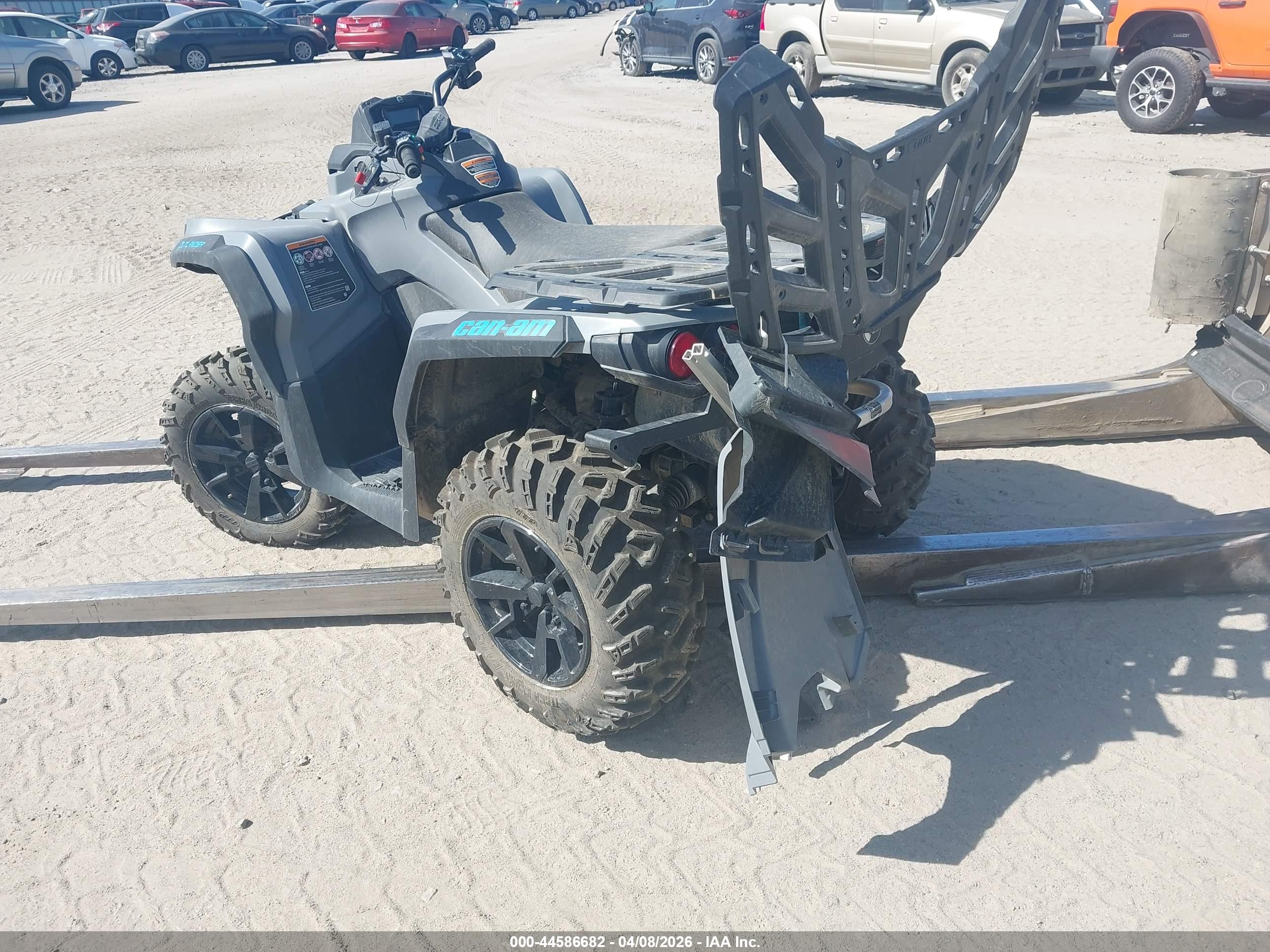 CAN-AM OUTLANDER image 3