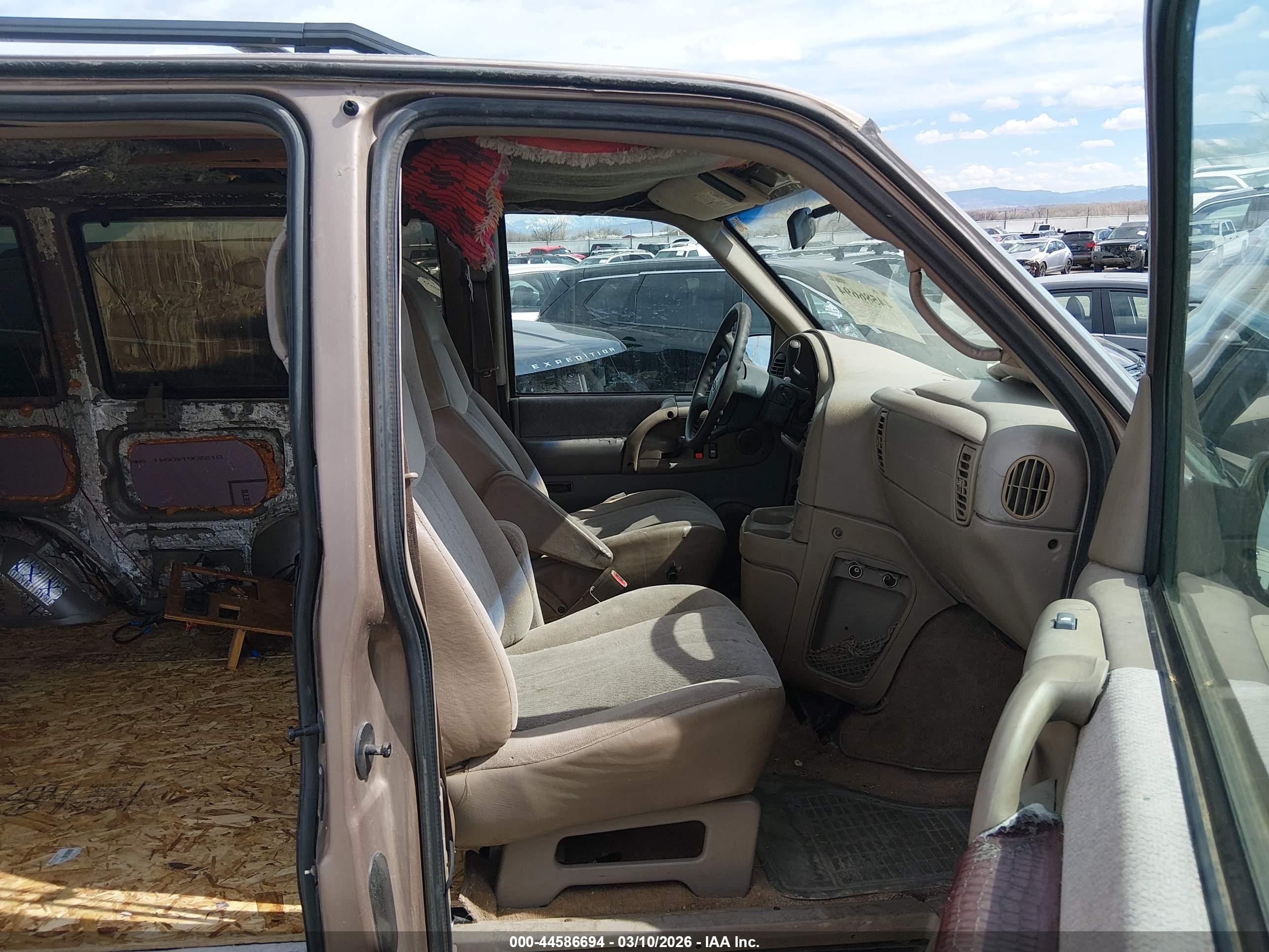 CHEVROLET ASTRO image 5