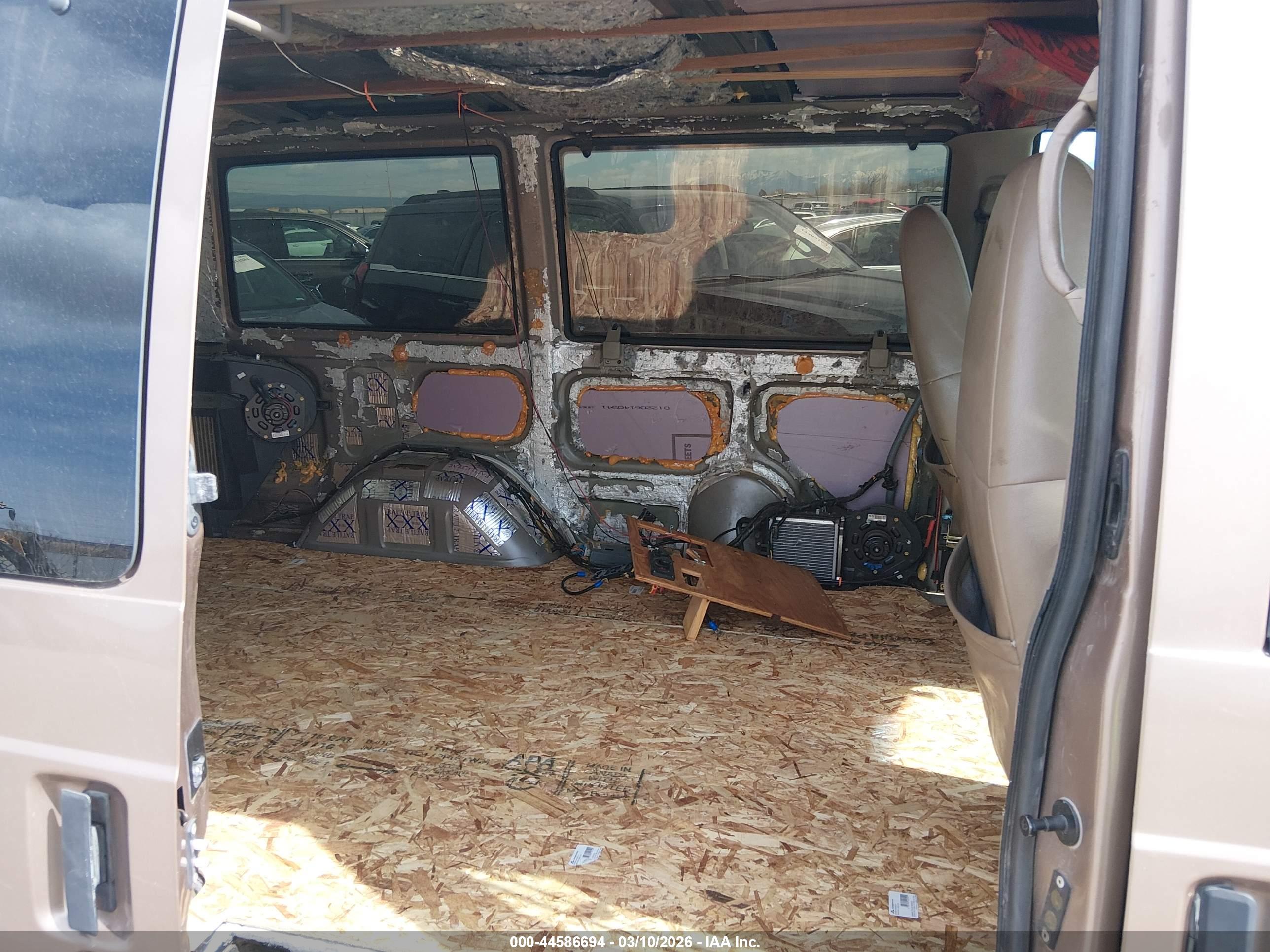 CHEVROLET ASTRO image 8