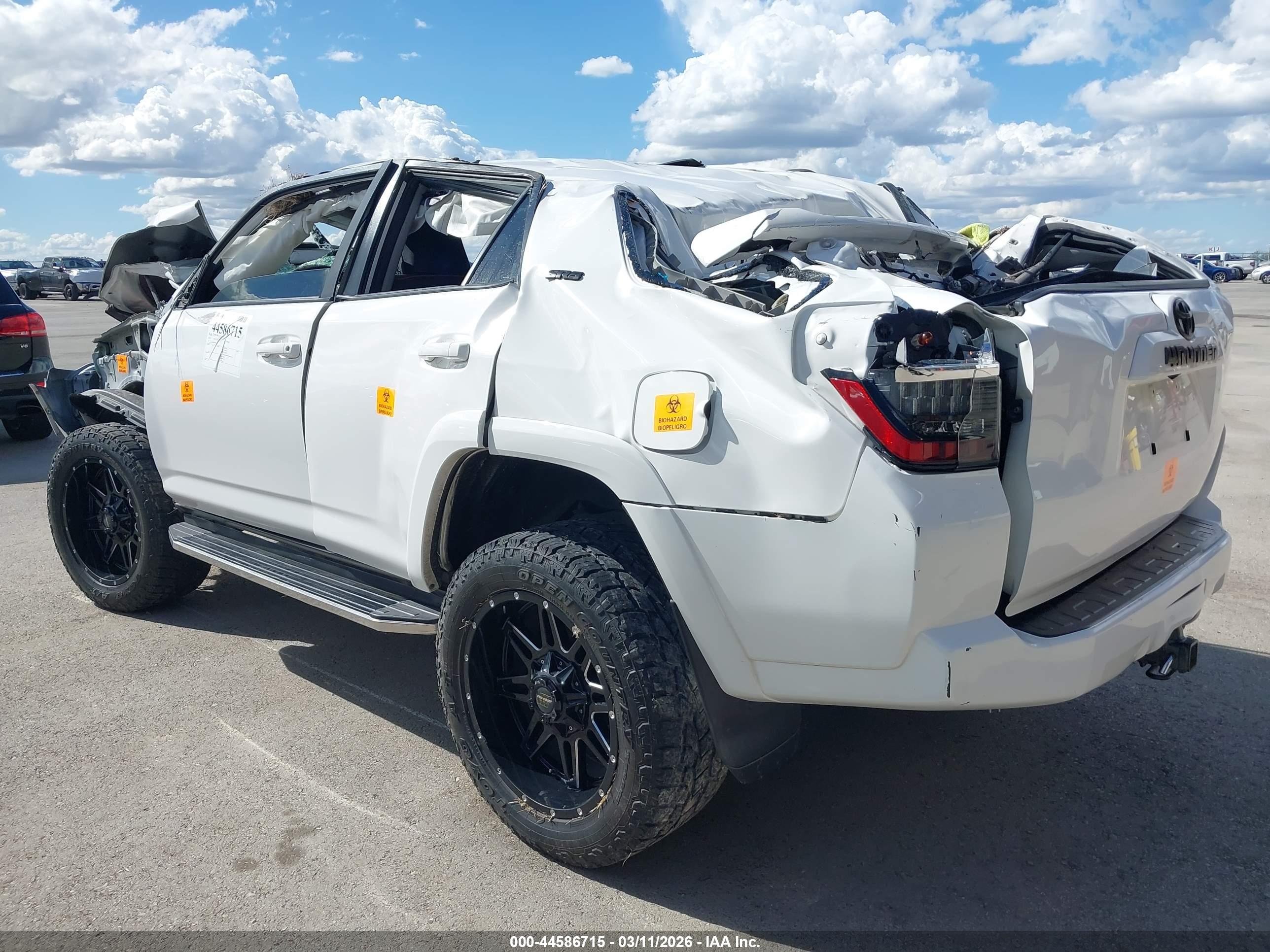 TOYOTA 4RUNNER image 3