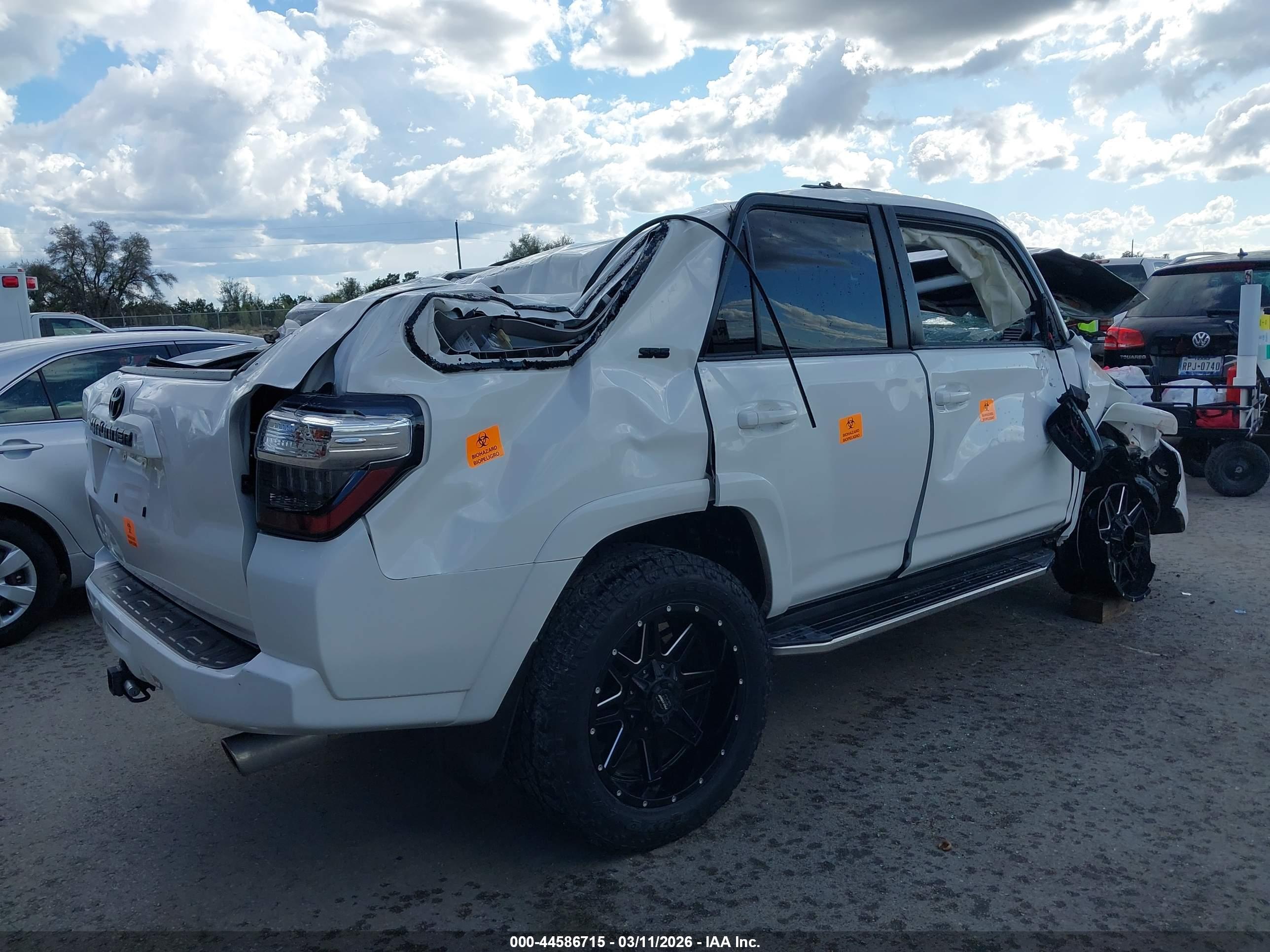 TOYOTA 4RUNNER image 4