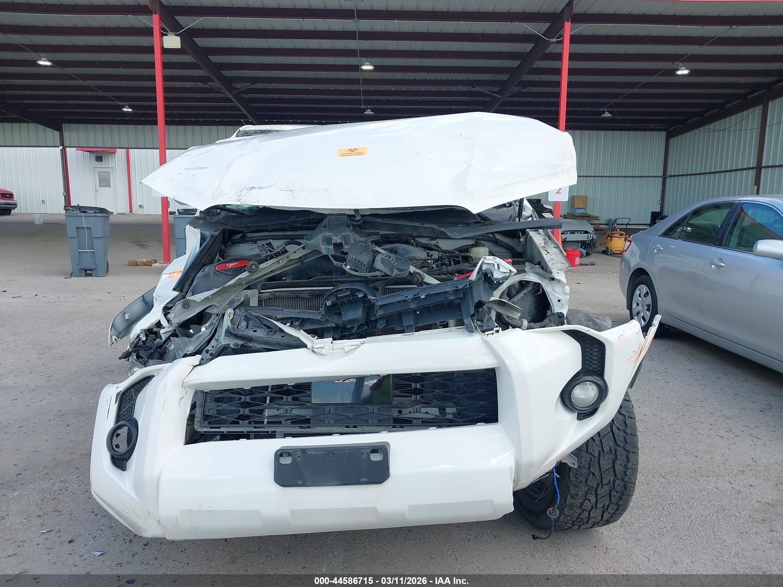 TOYOTA 4RUNNER image 6