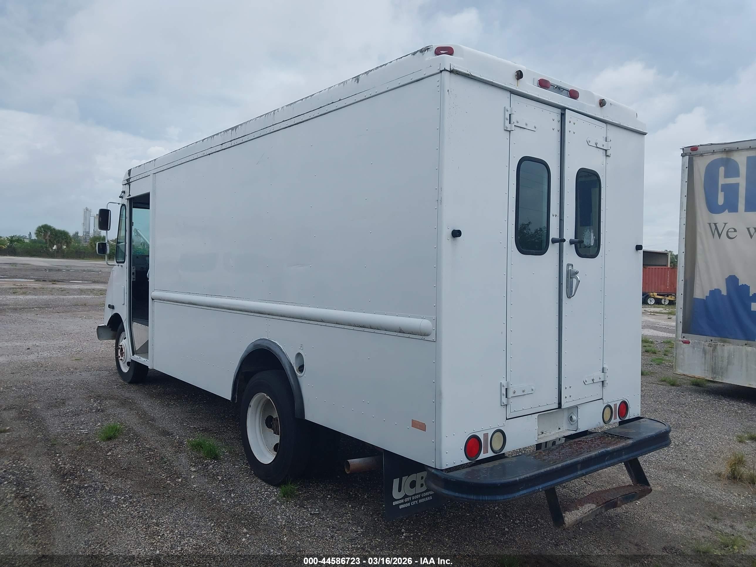WORKHORSE CUSTOM image 3