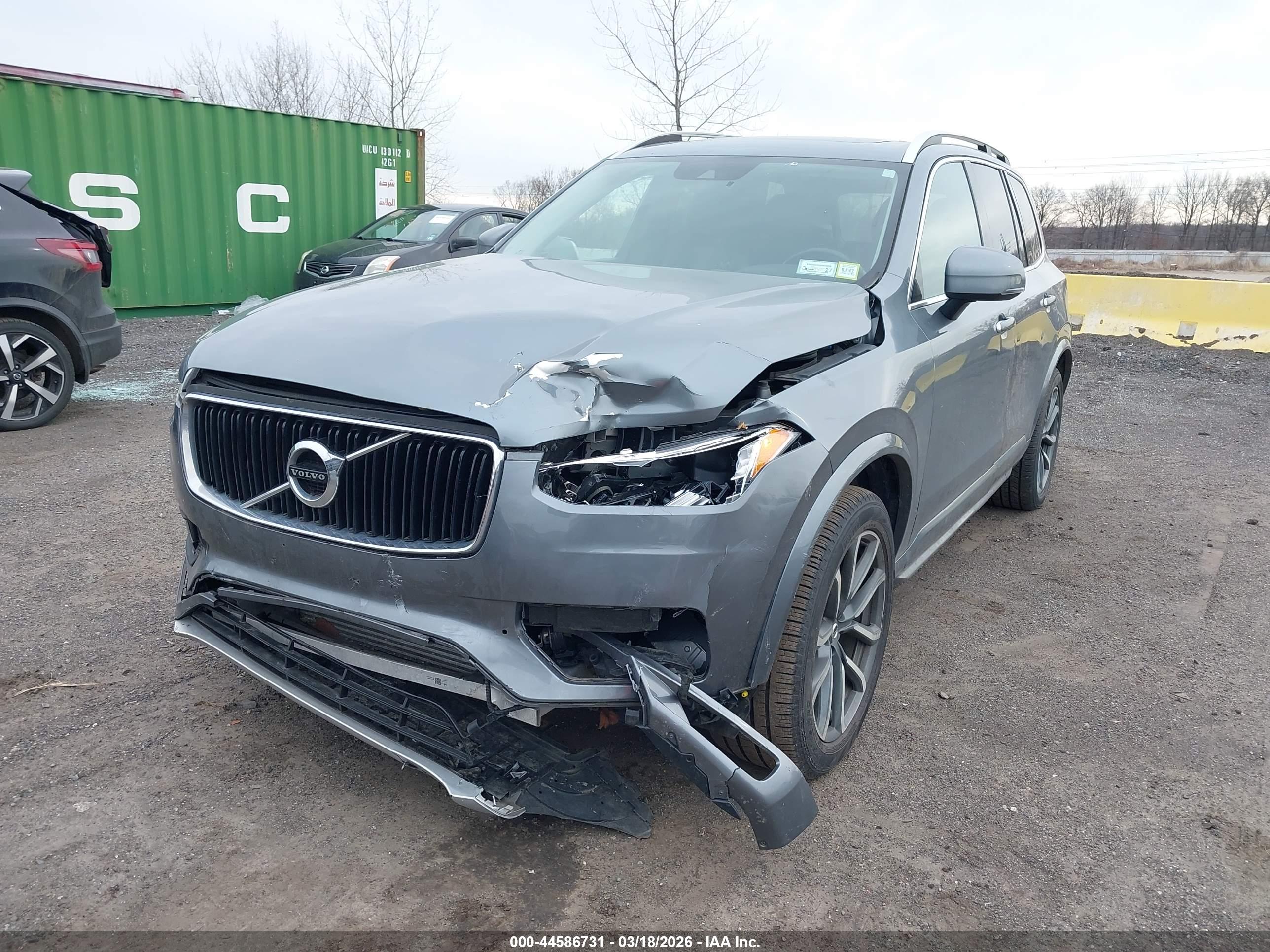 VOLVO XC90 image 6
