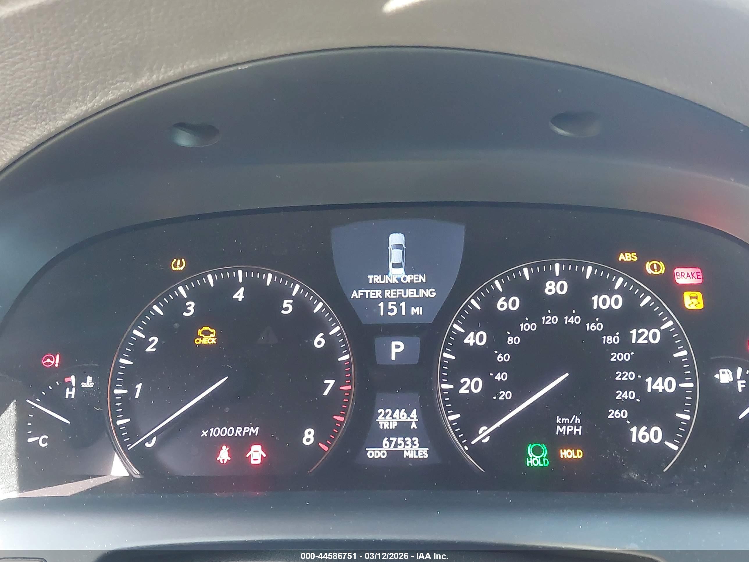 LEXUS LS image 7
