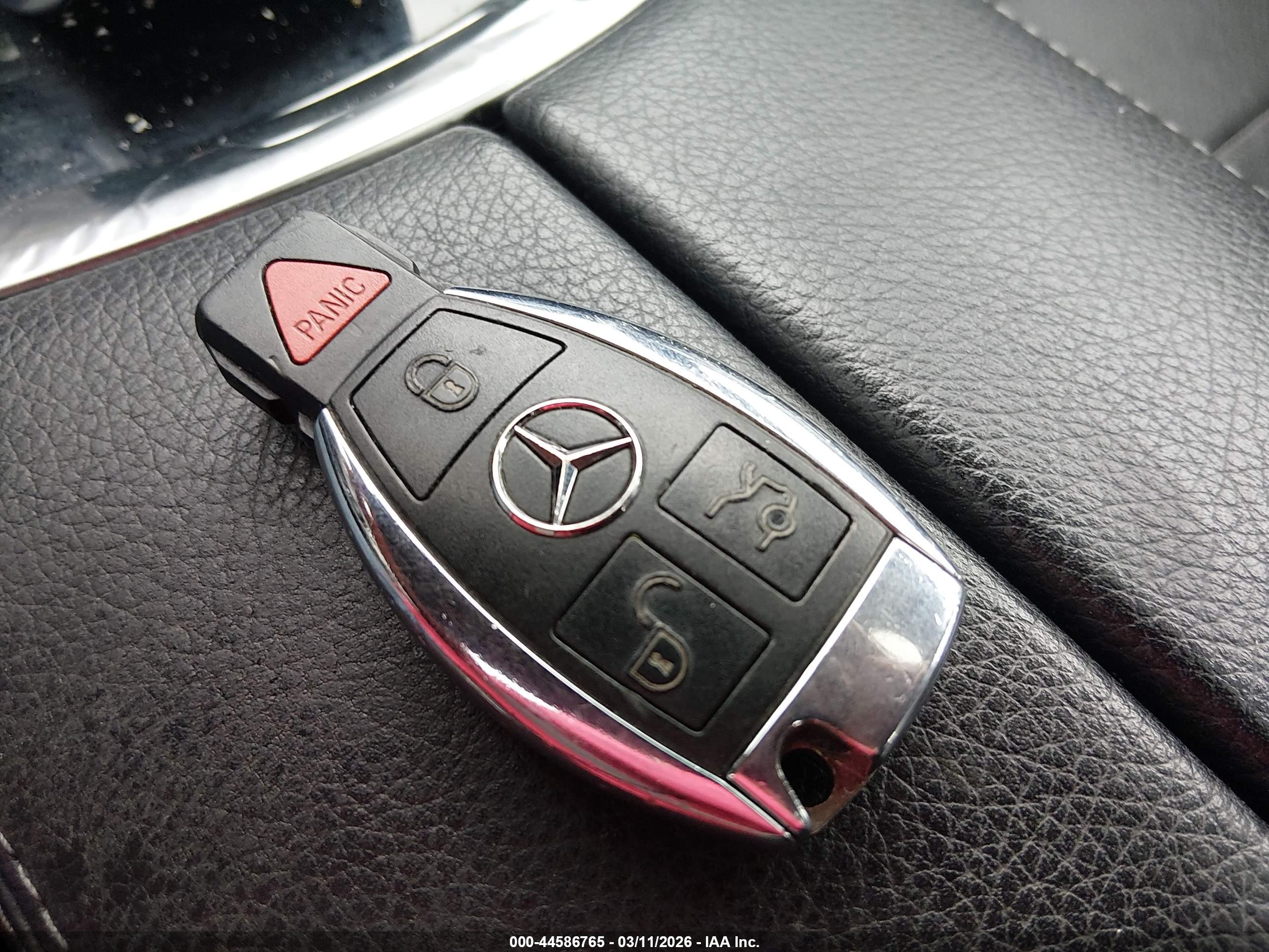 MERCEDES-BENZ C image 11