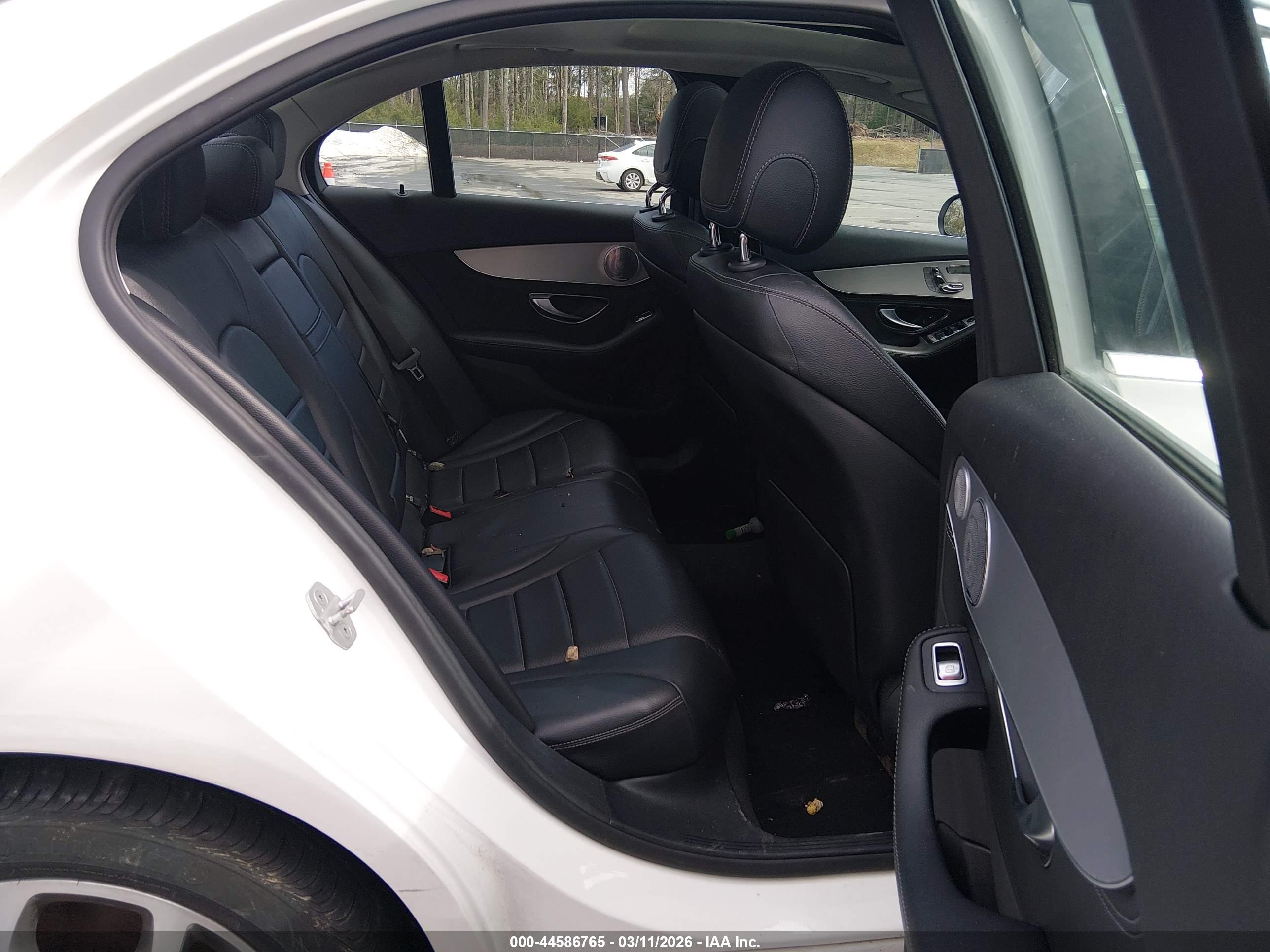 MERCEDES-BENZ C image 8