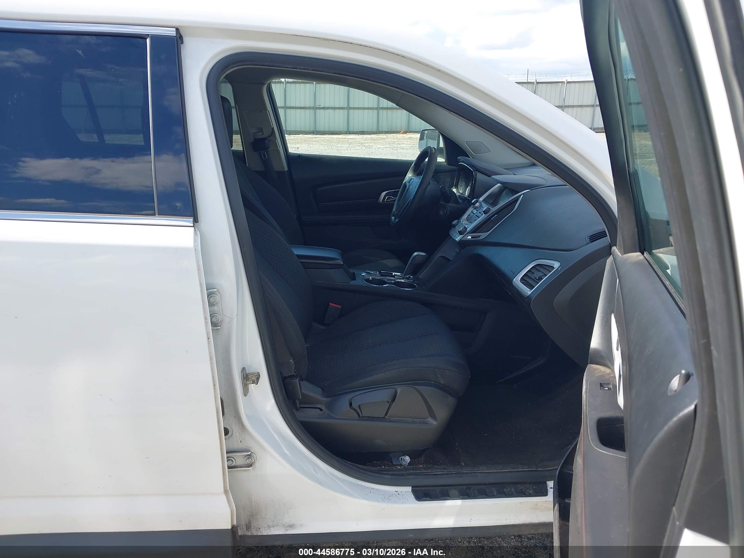 GMC TERRAIN image 5