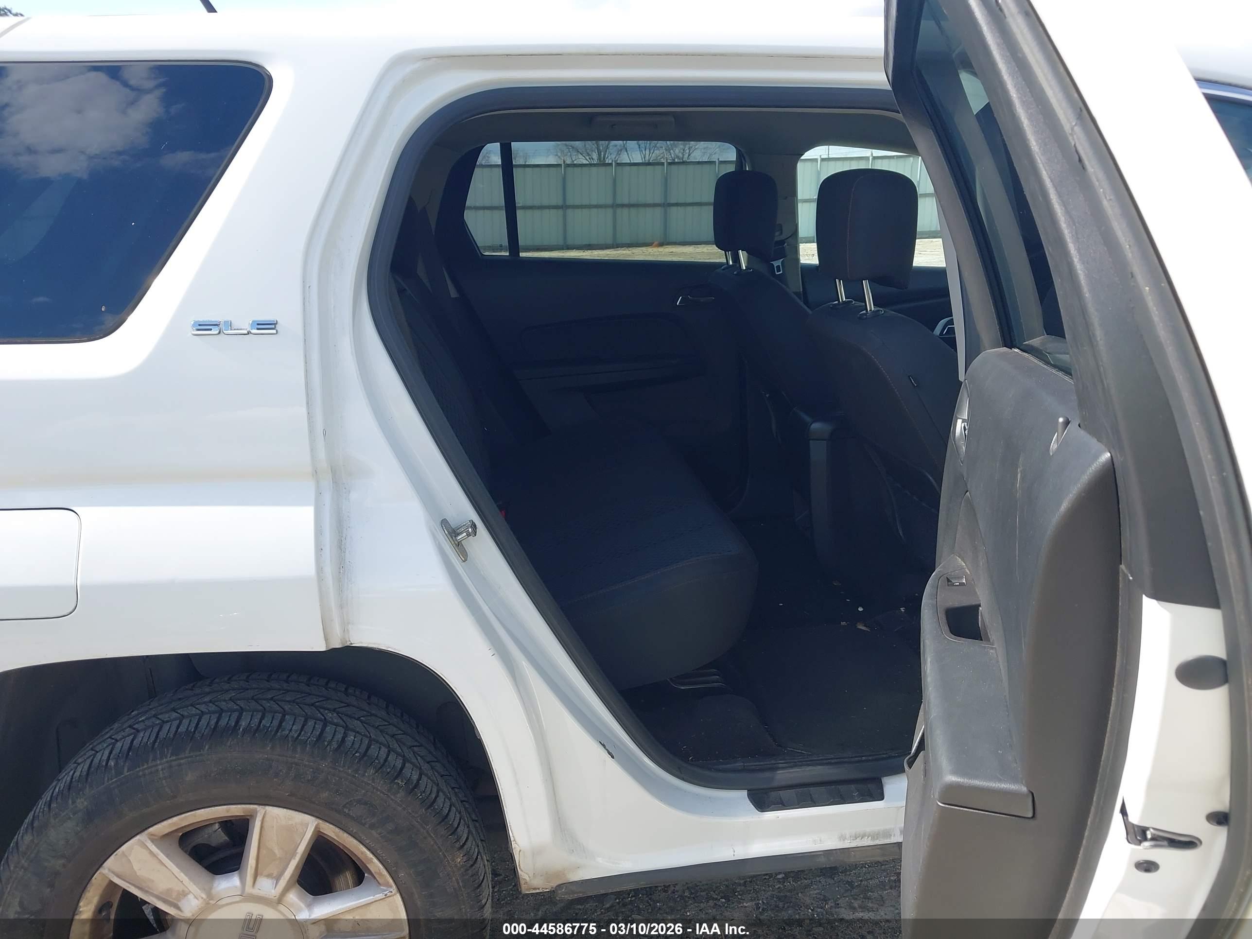 GMC TERRAIN image 8
