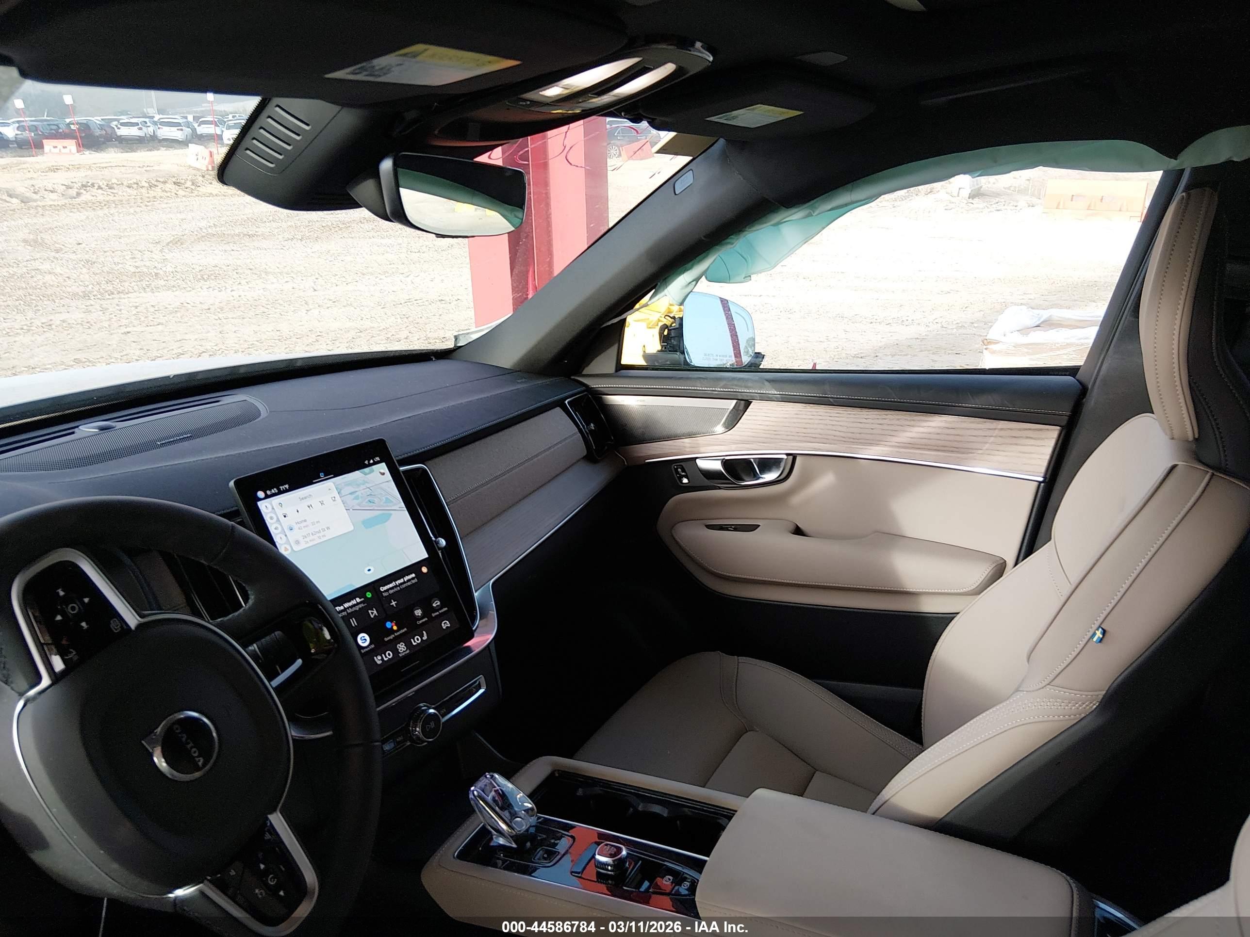 VOLVO XC90 image 5