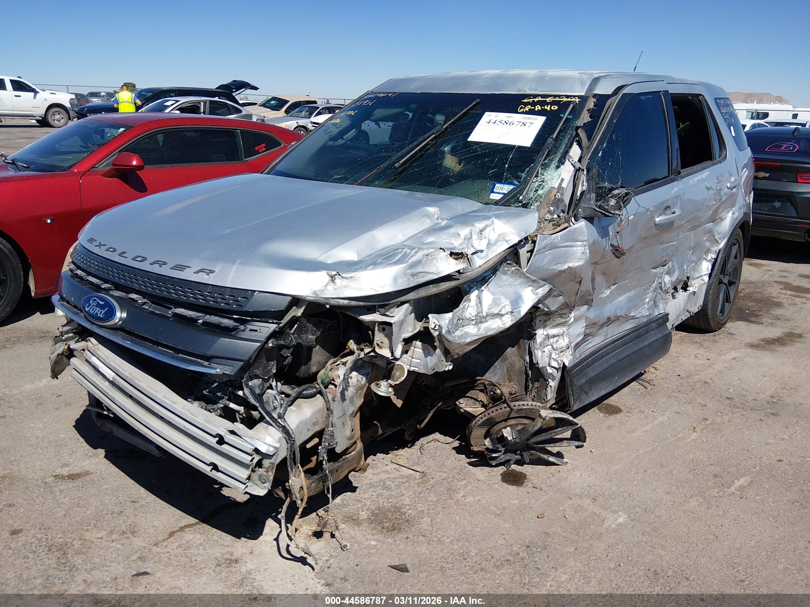 FORD EXPLORER image 2