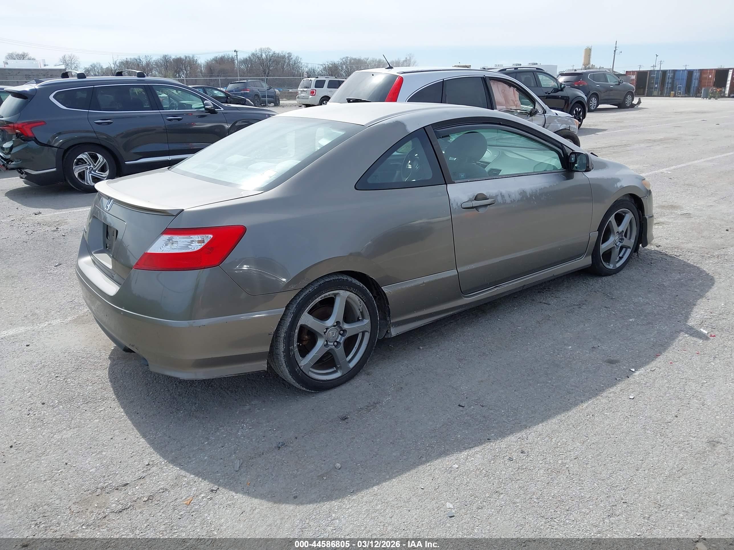 HONDA CIVIC image 4