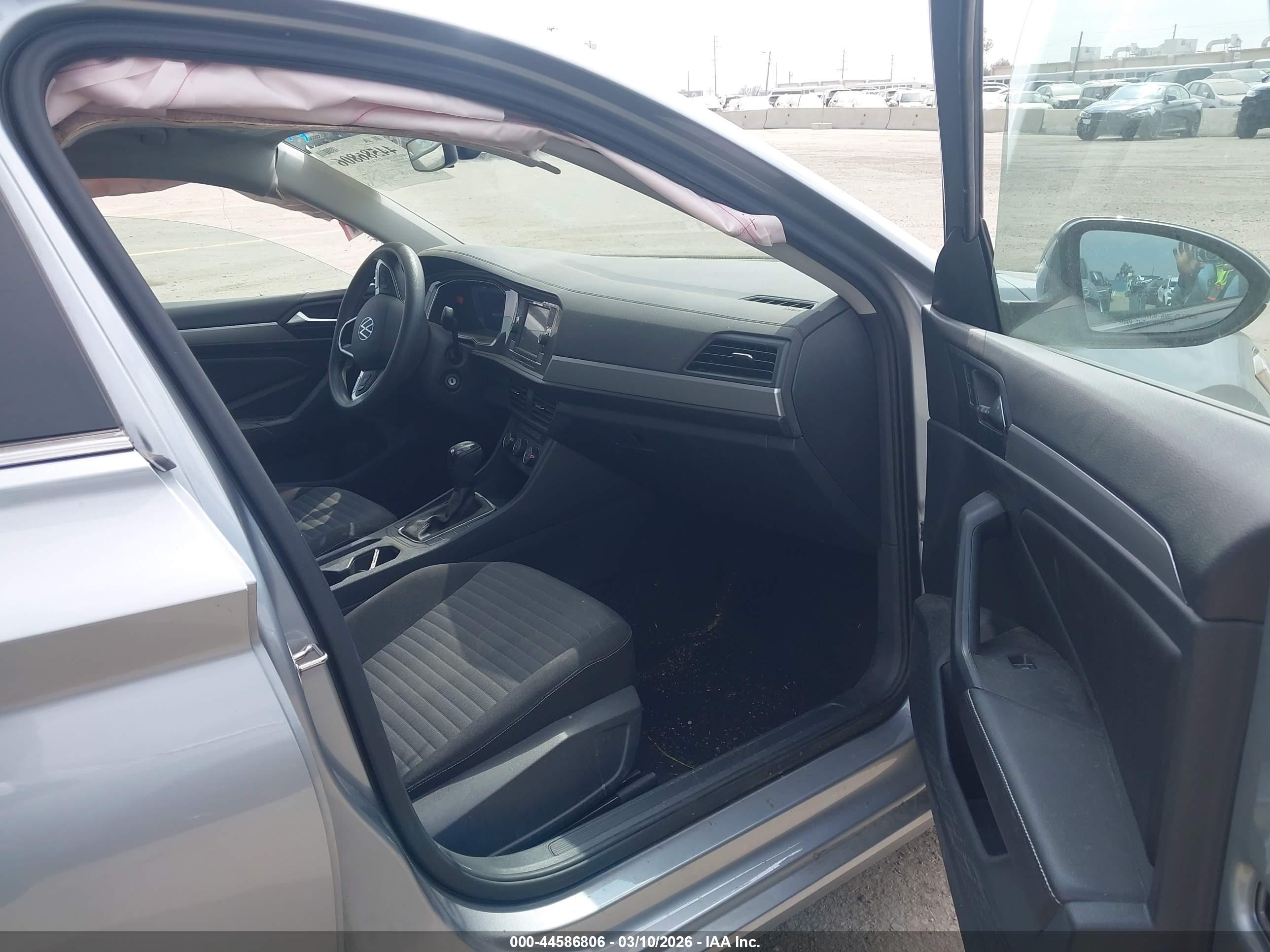 VOLKSWAGEN JETTA image 5