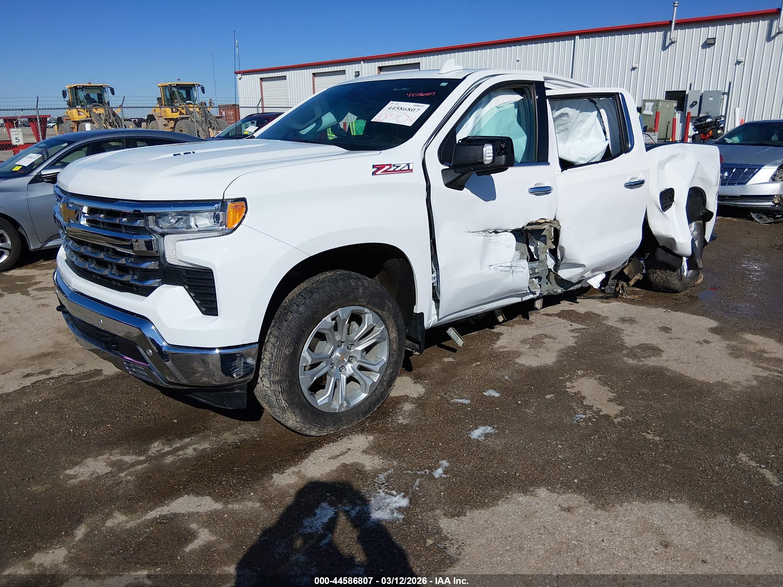 CHEVROLET SILVERADO image 2