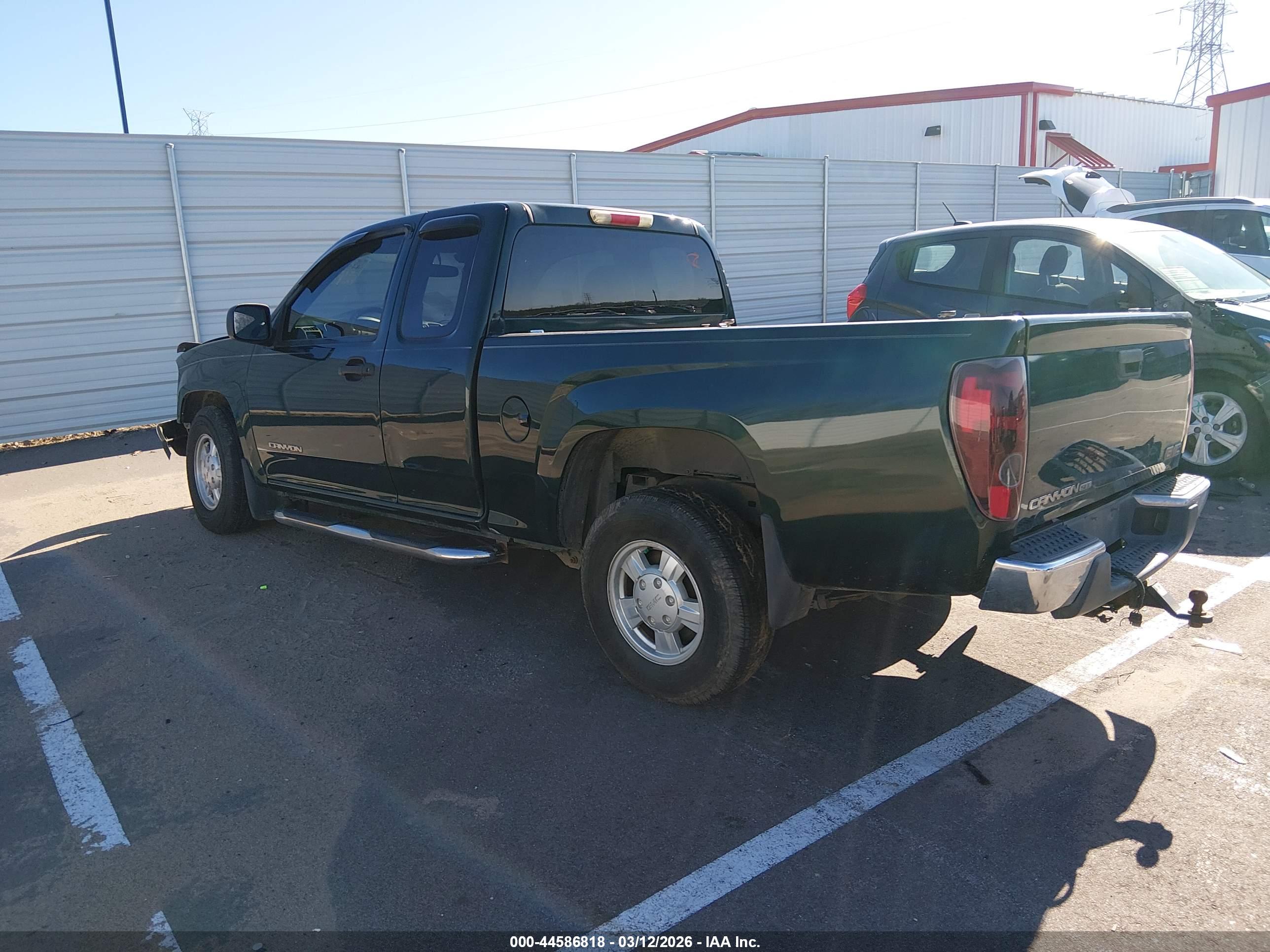 GMC CANYON image 3