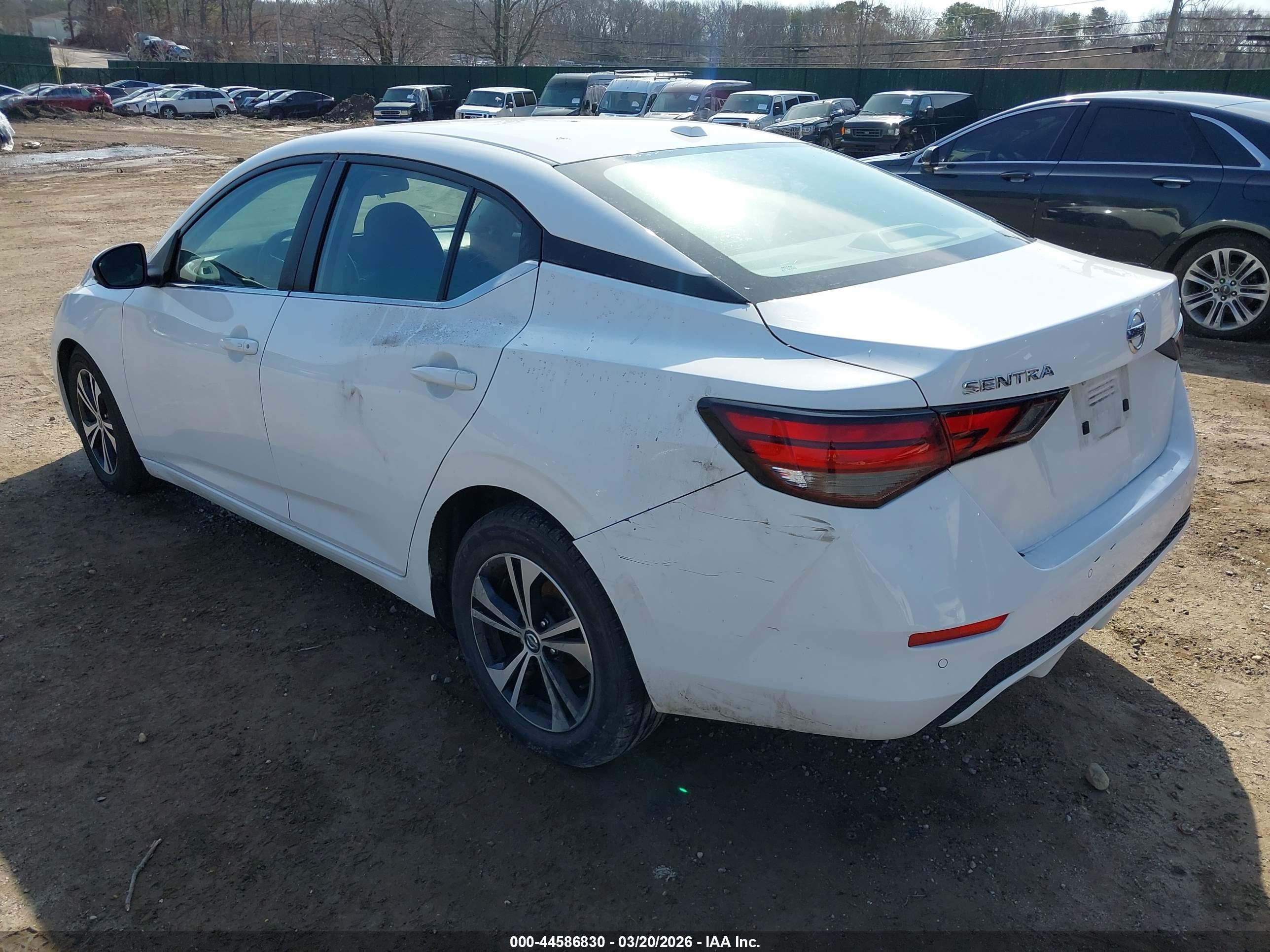 NISSAN SENTRA image 3