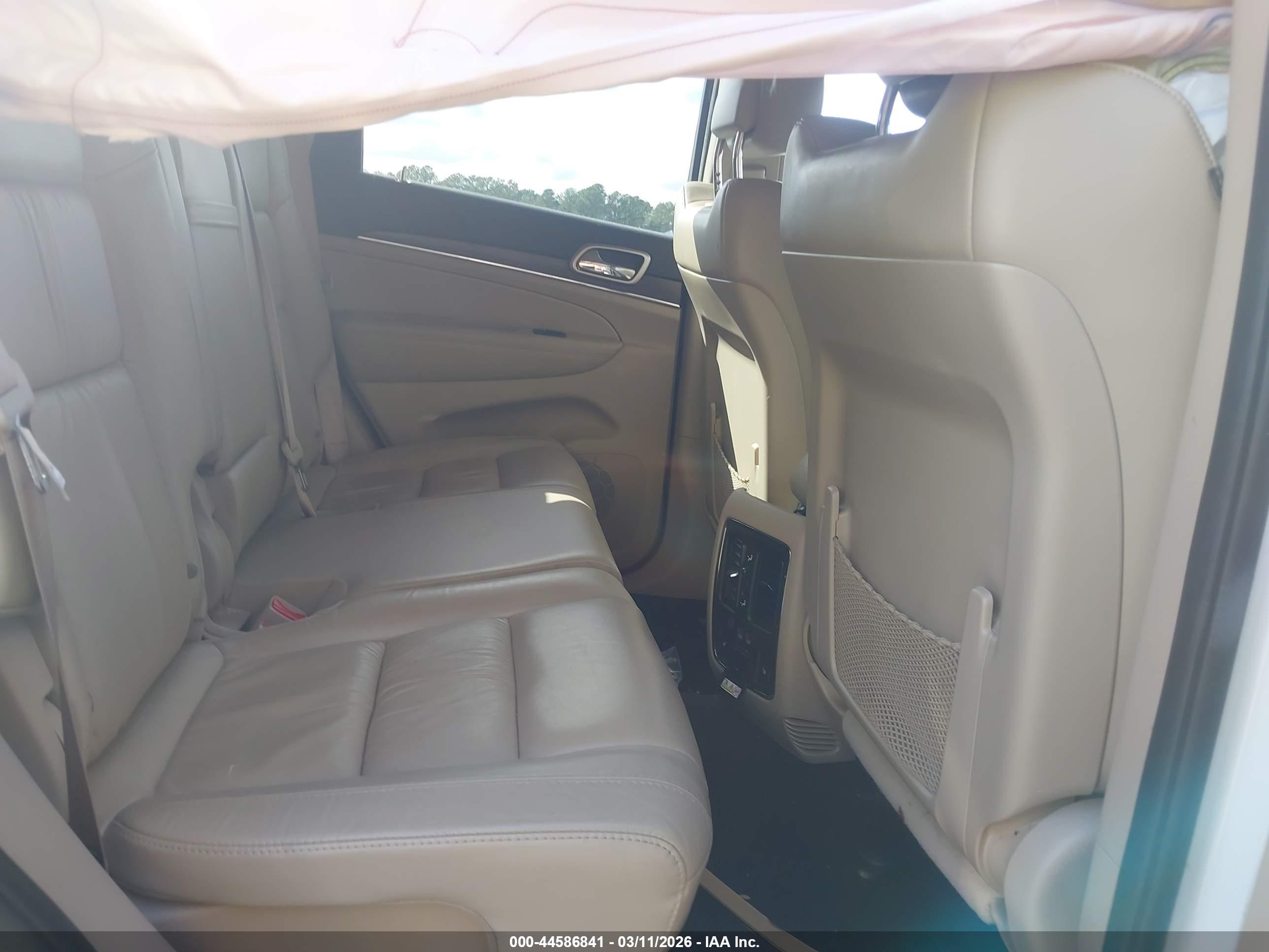 JEEP GRAND image 8