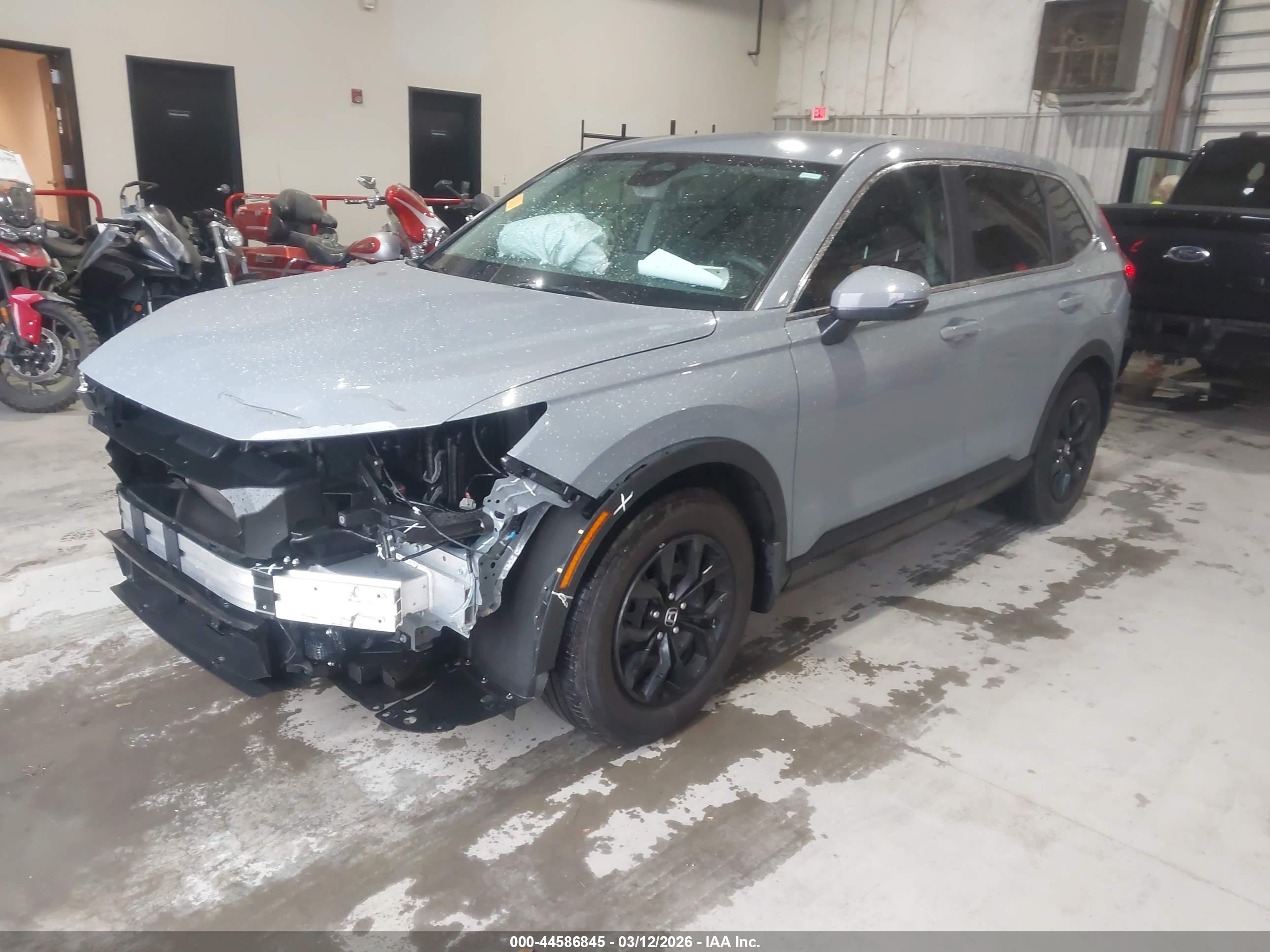 HONDA CR-V image 2